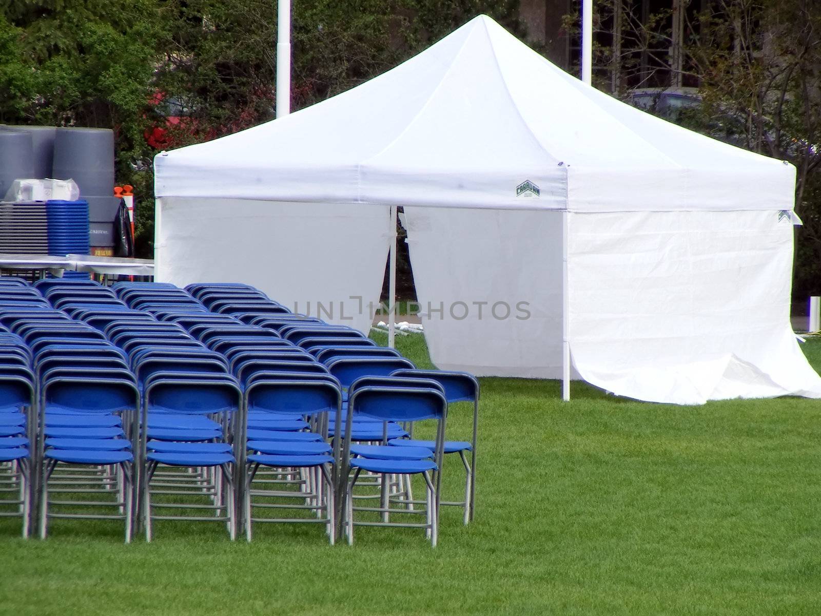 Tent and Chairs by watamyr