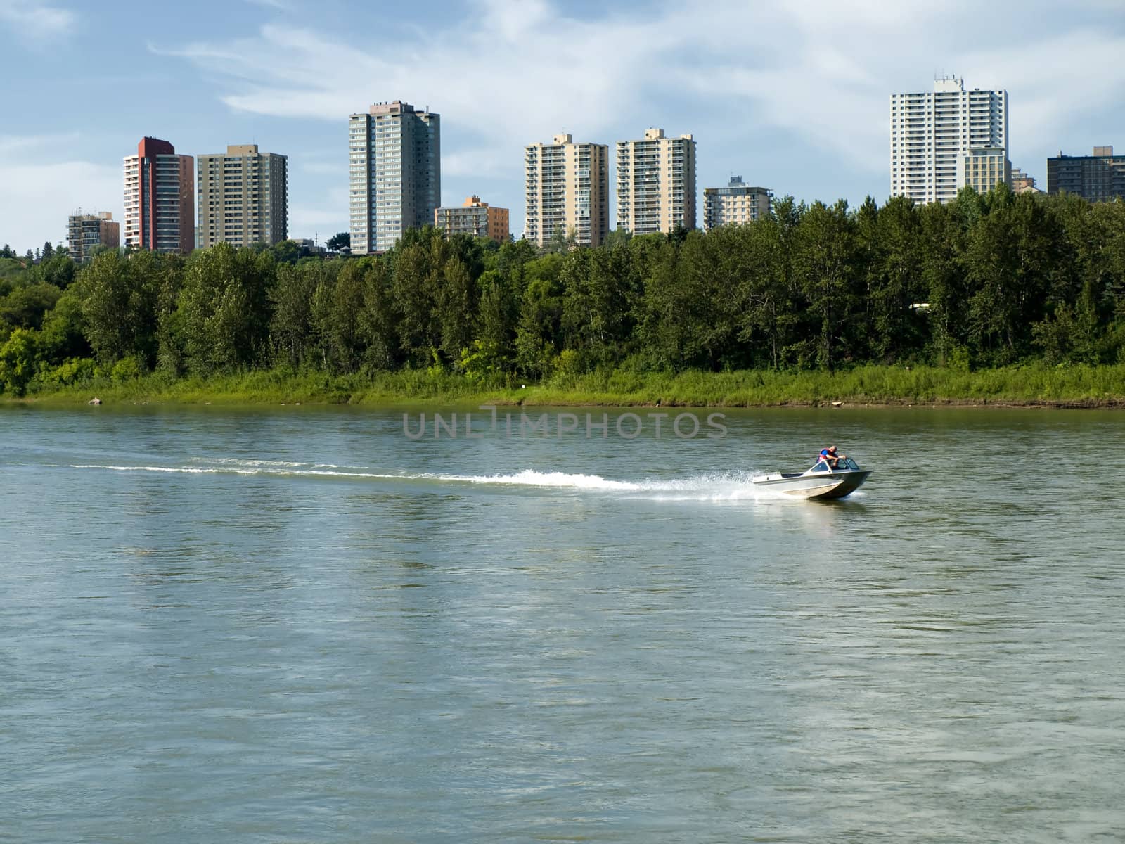 Urban River Boating by watamyr