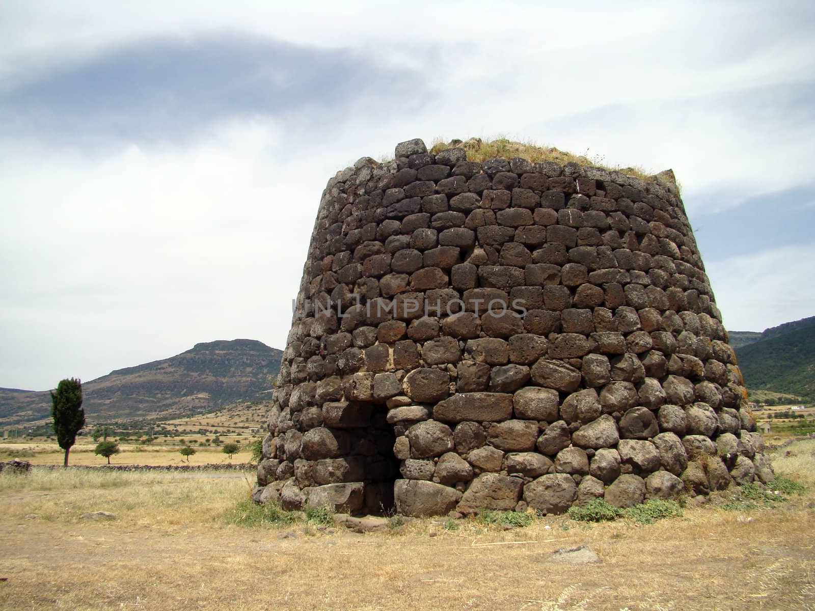       Nuraghe Santa Sabina,  Silanus, Sardinia