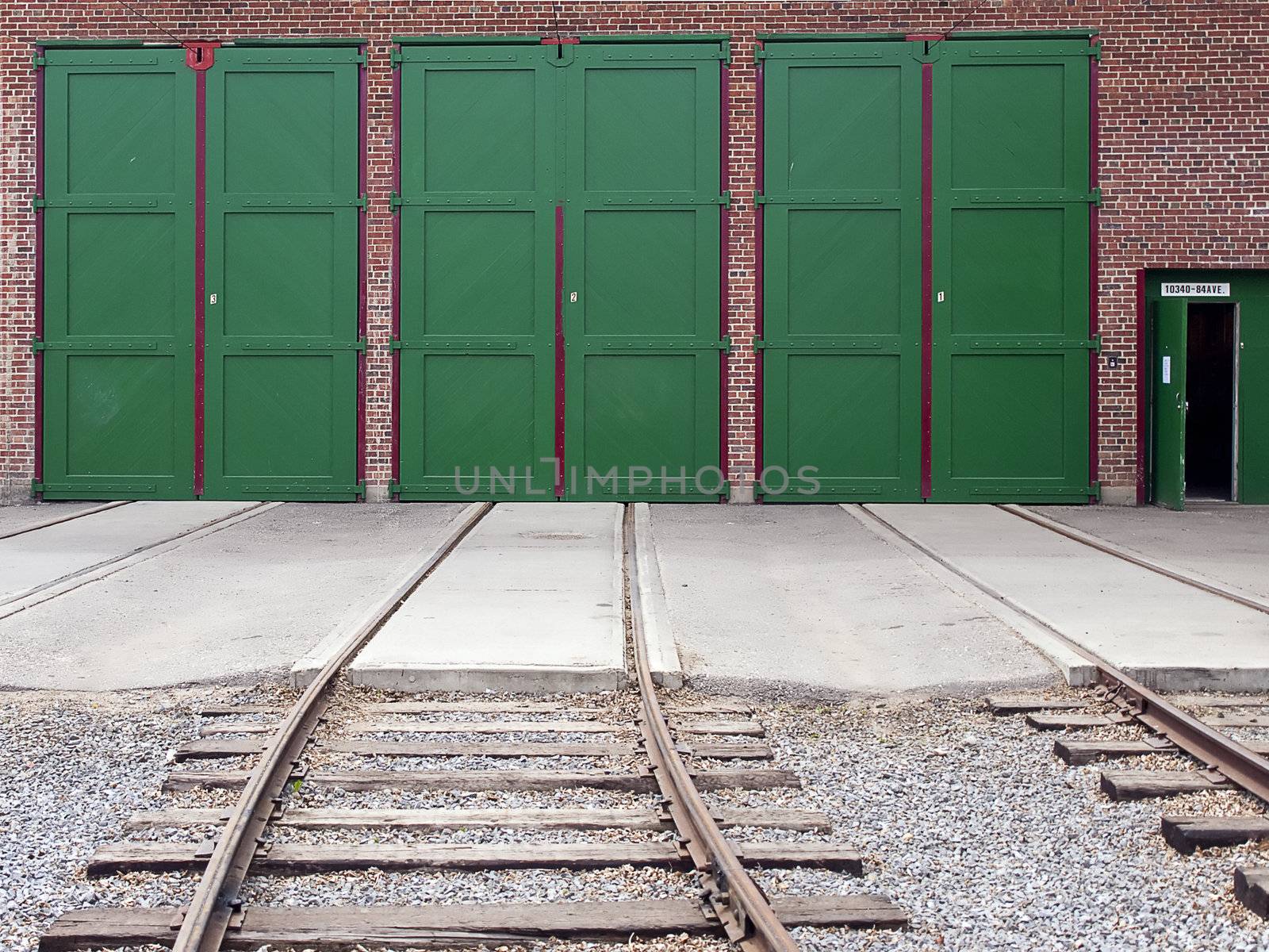 Train Tracks to Garage Doors by watamyr