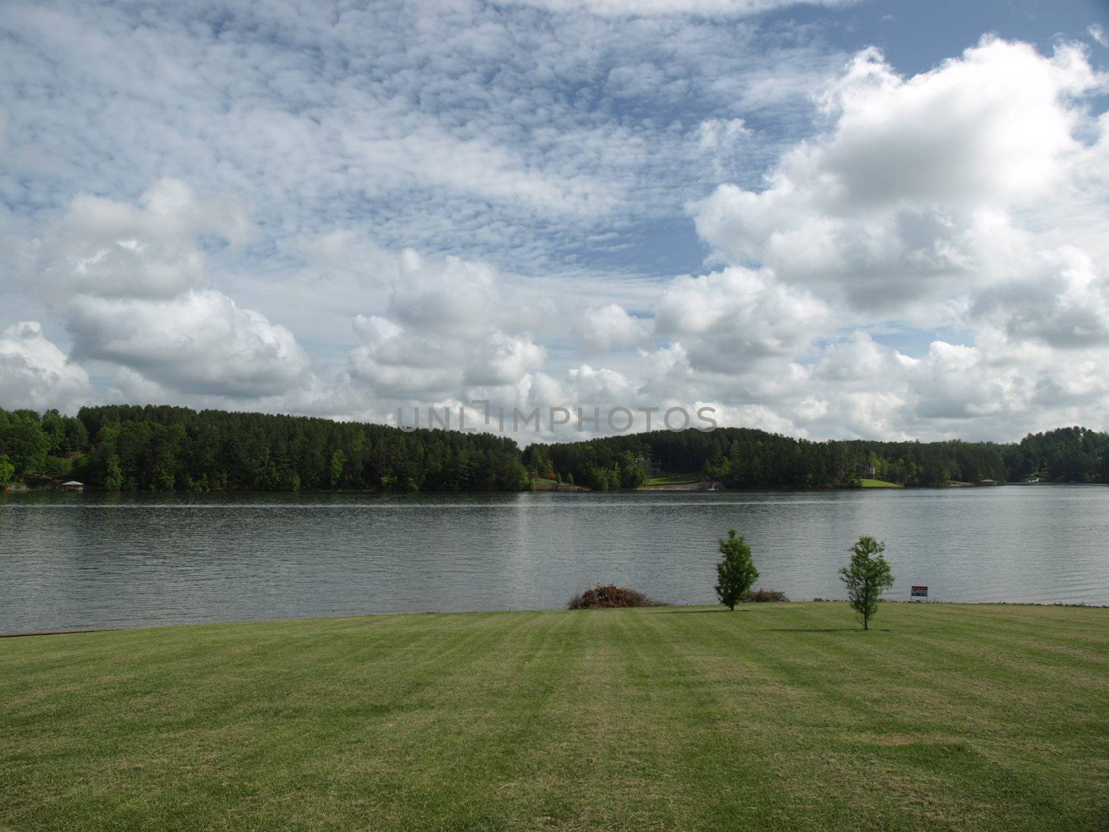 A view of lake Hickory in North Carolina
