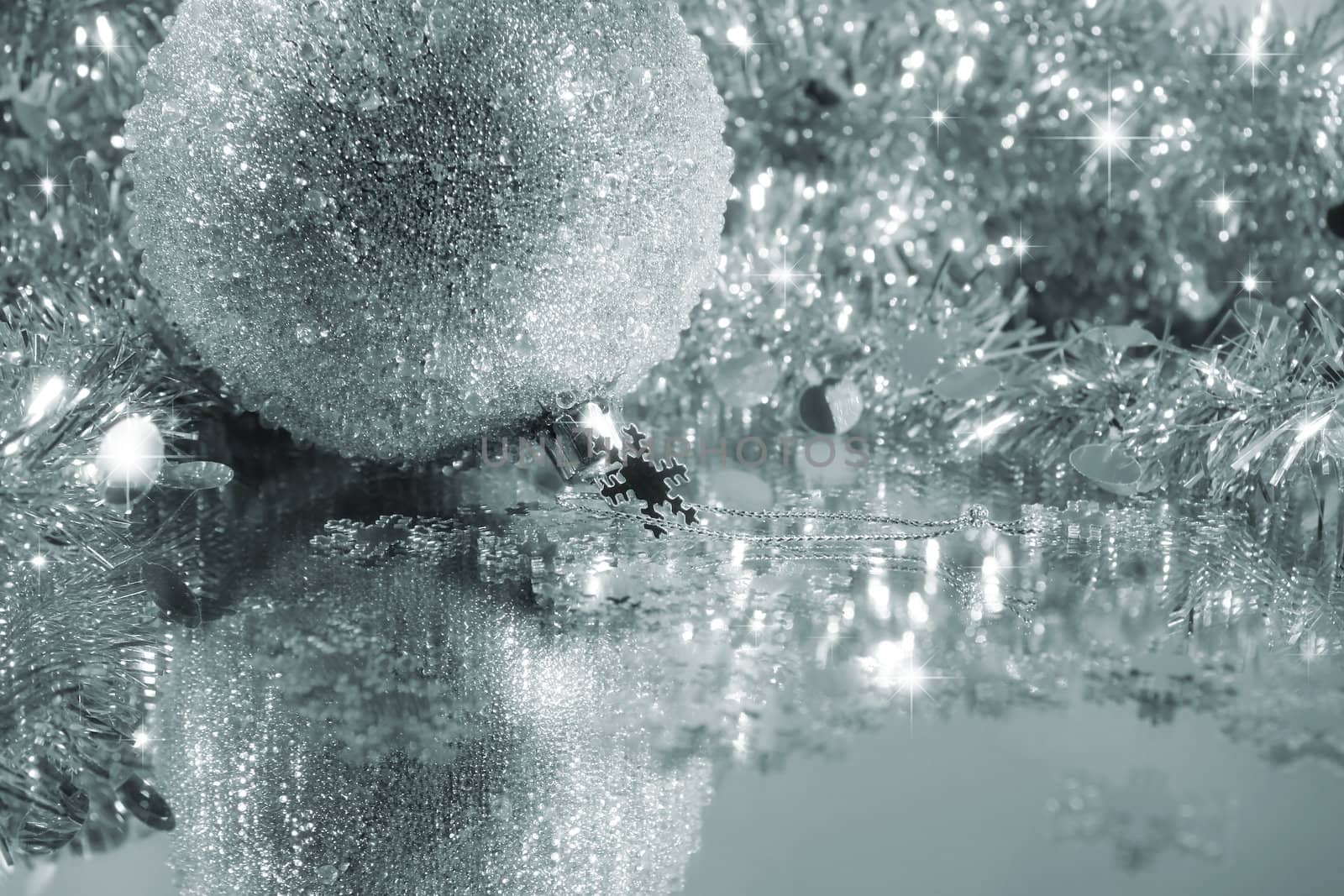 Silver blue ice  ball with tinsel
 