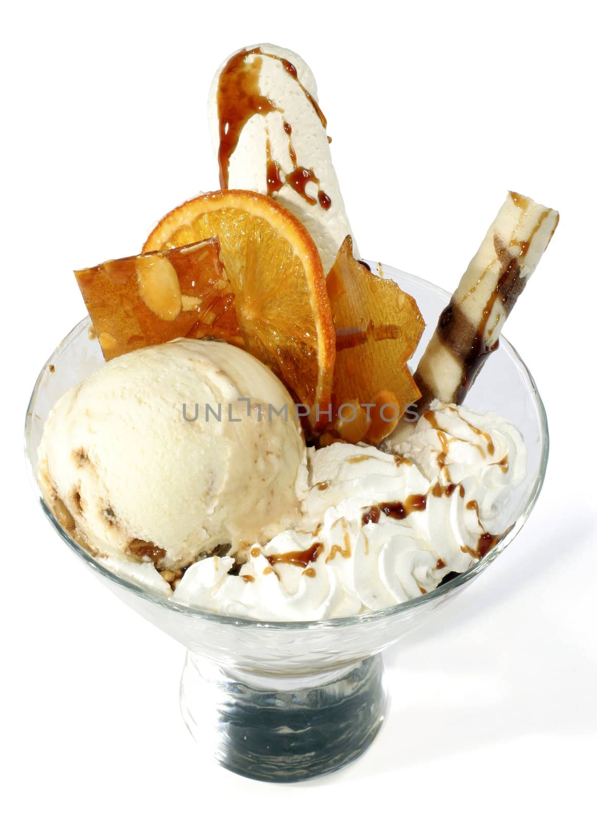 dessert with orange and vanila icecream