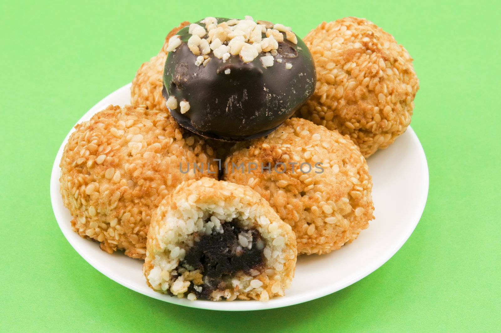 	
	
balls coconut cookies with chocolate filling and a chocolate covered
