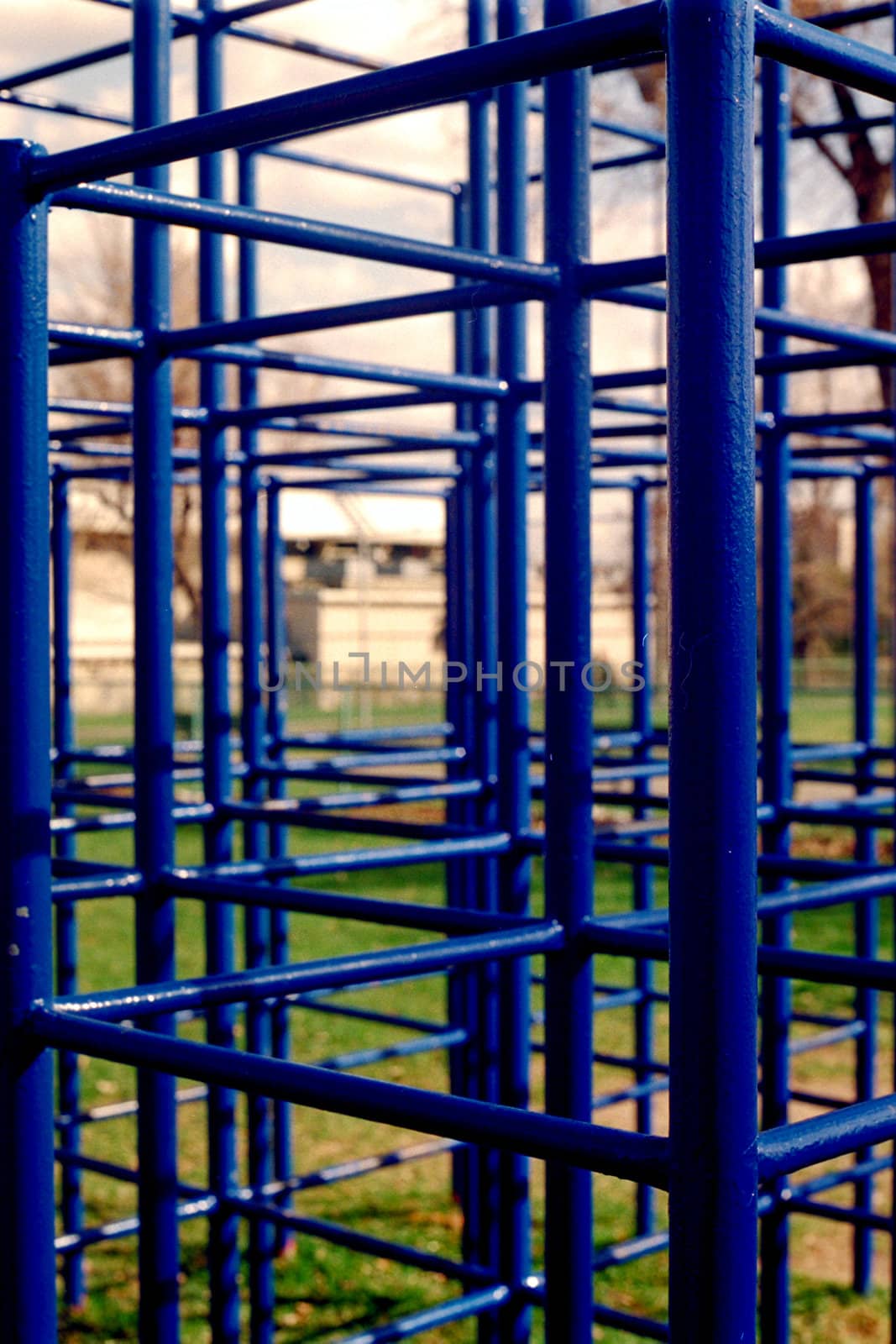 Close up of a jungle gym in a parc