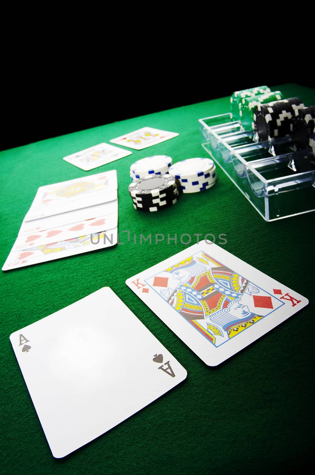 Texas hold'em poker showdown.