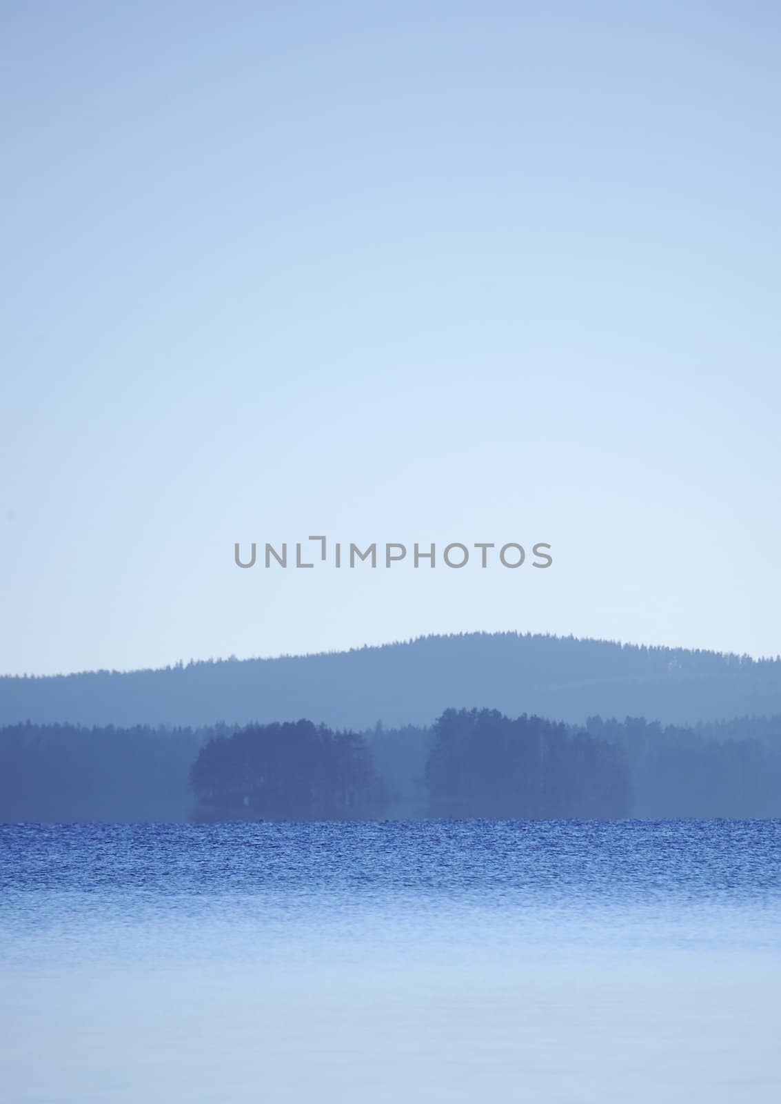 Two island on the horizon (limited dof, focus on waves)