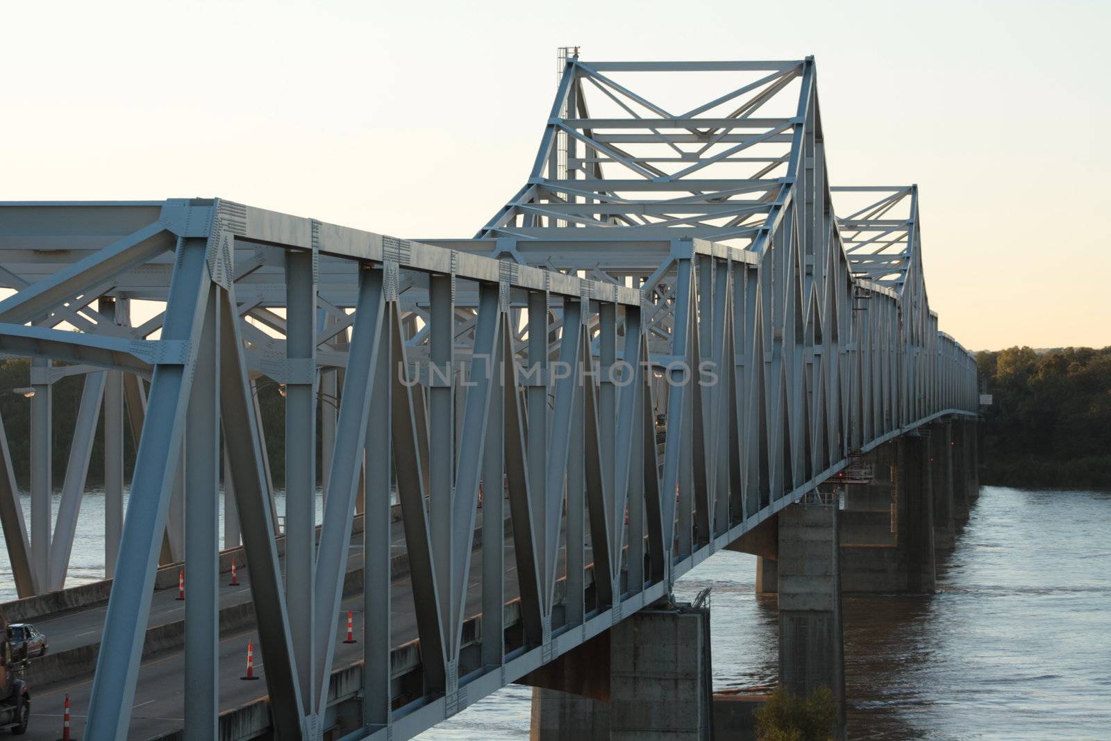 I-20 bridge crossing Mississippi River