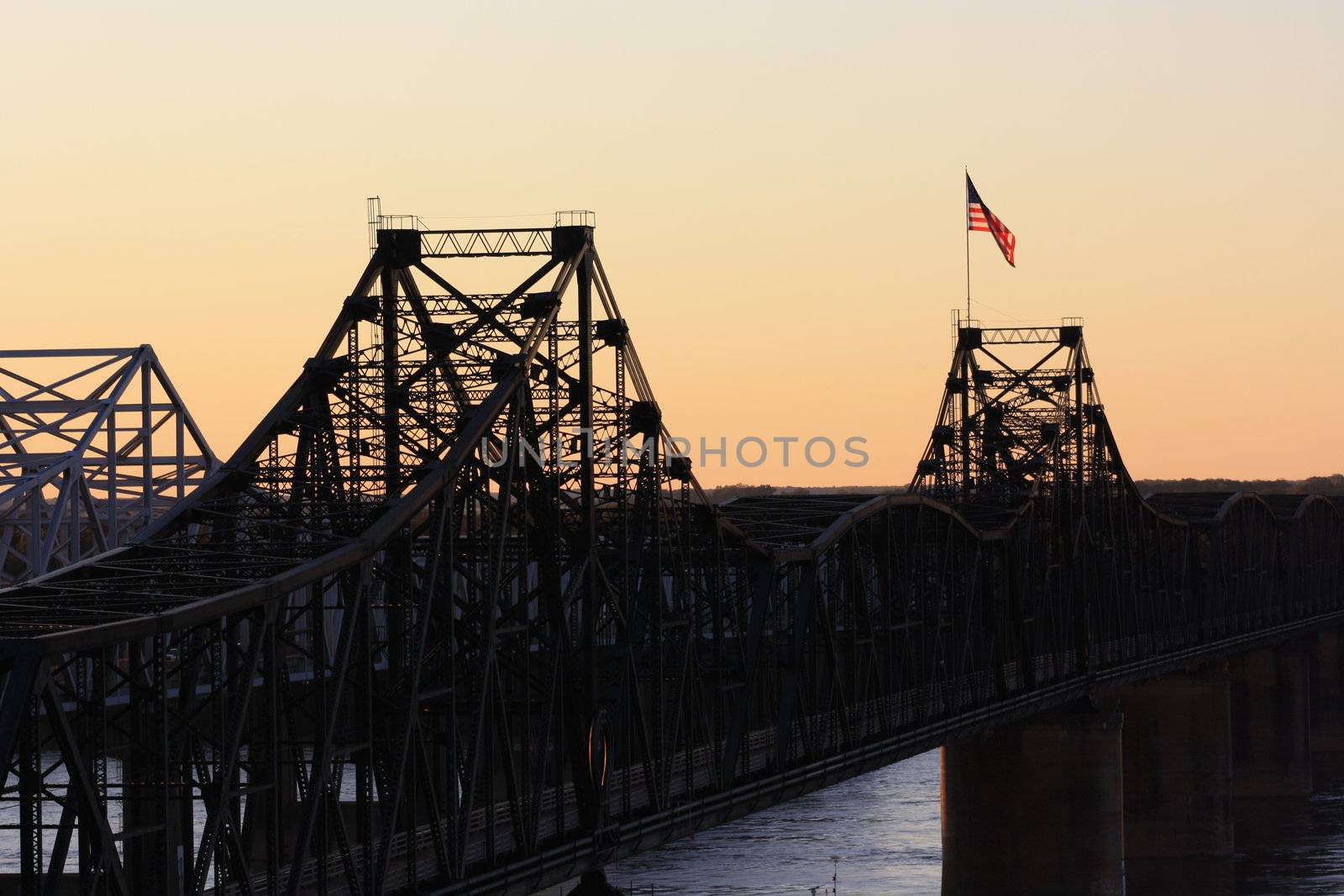 I-20 bridge crossing Mississippi River