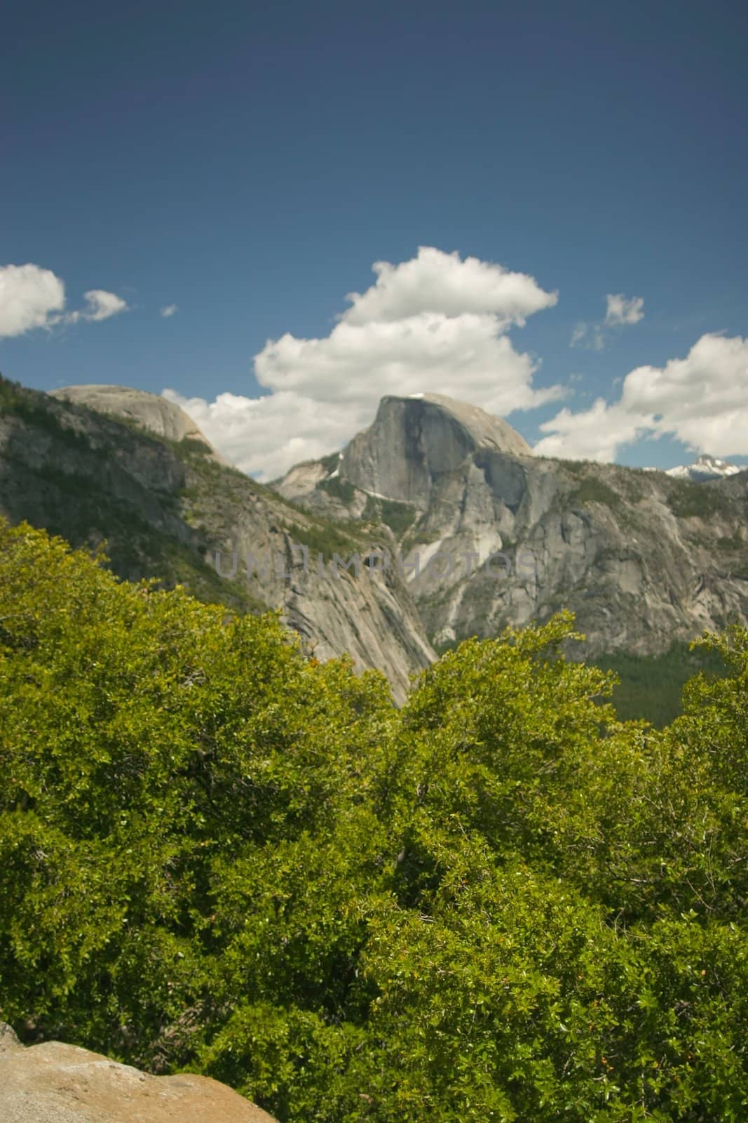 Upper Yosemite Falls Trail by melastmohican