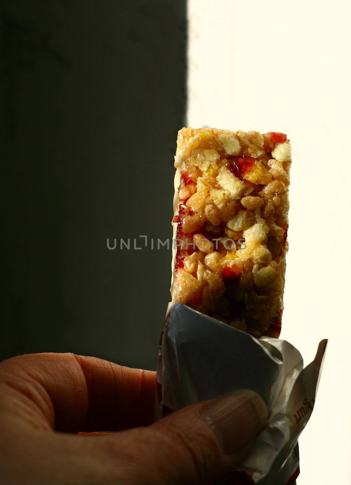 chewy cereal bar by leafy