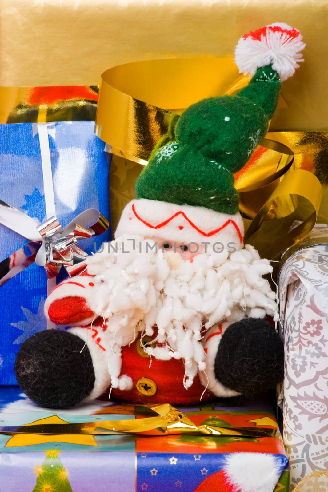 Santa puppet with gifts by naumoid