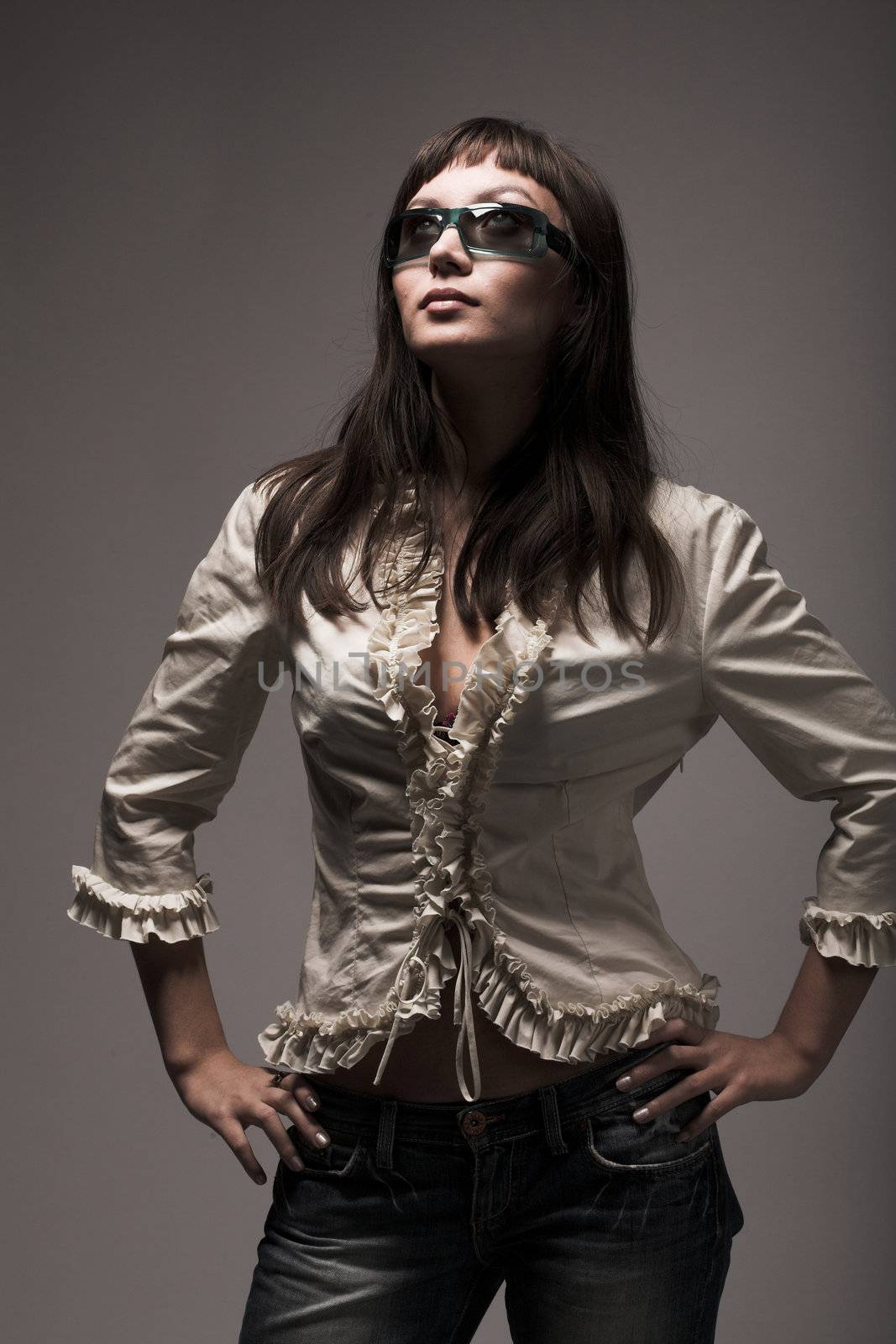 fashion woman portrait wearing sunglasses by Cheschhh