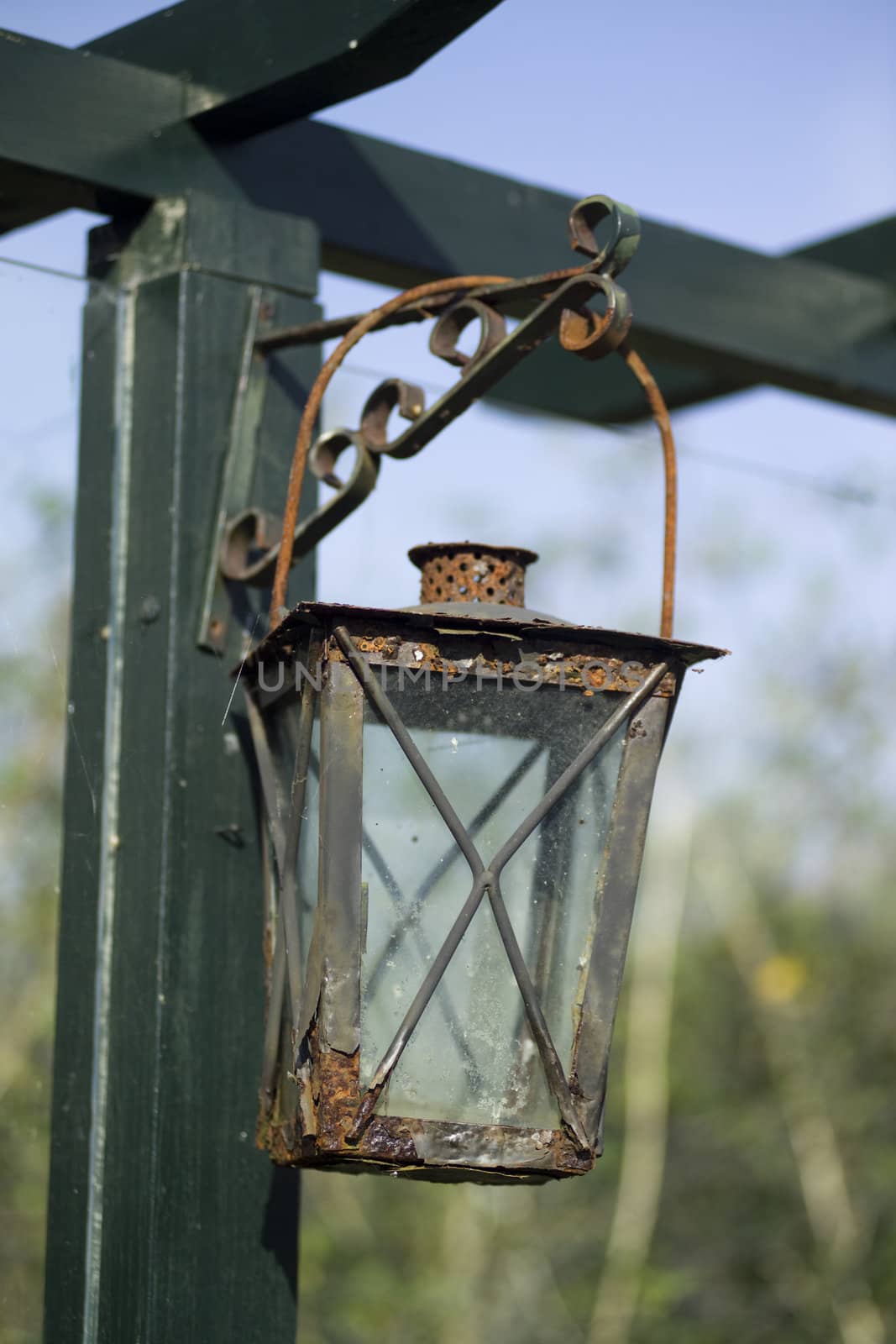 garden lamp by medsofoto