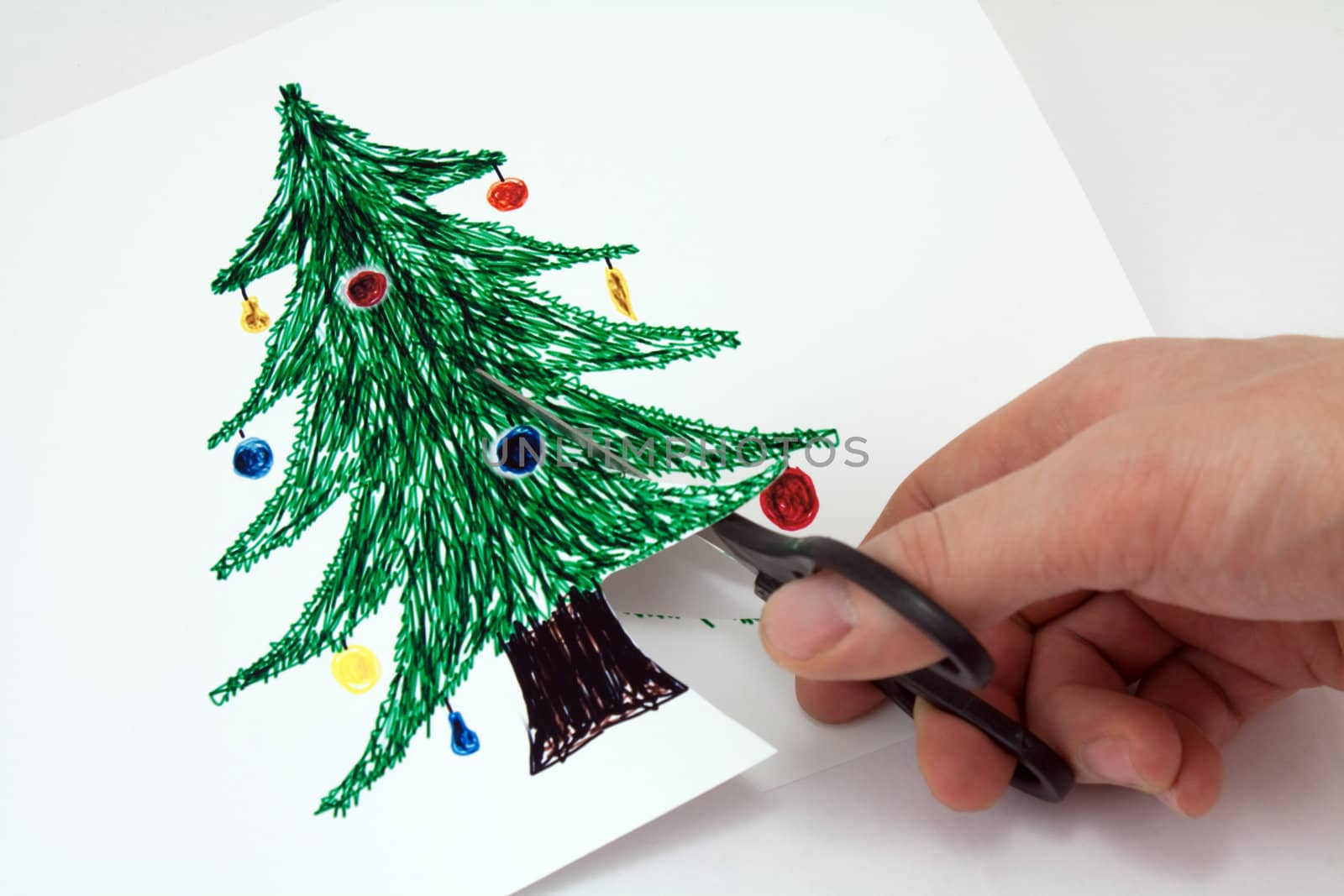 cut paper a Christmas tree by cynos_spb