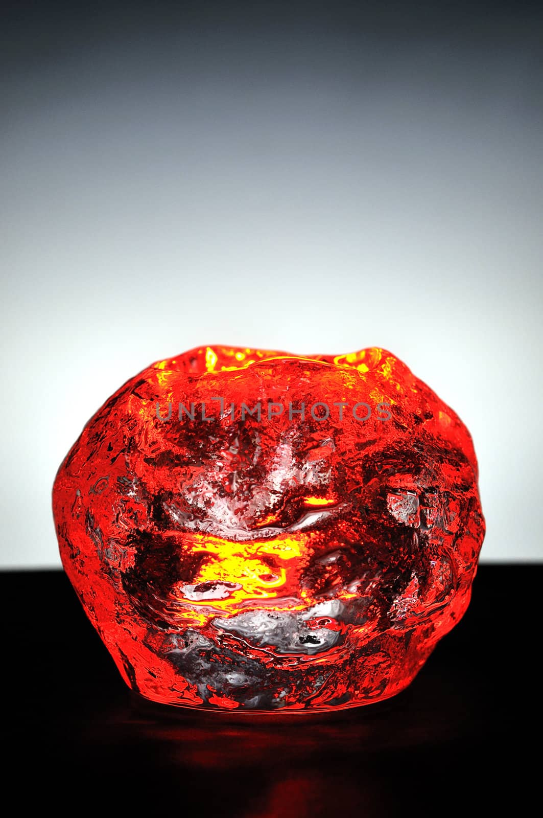 Glowing backlit crystalball 