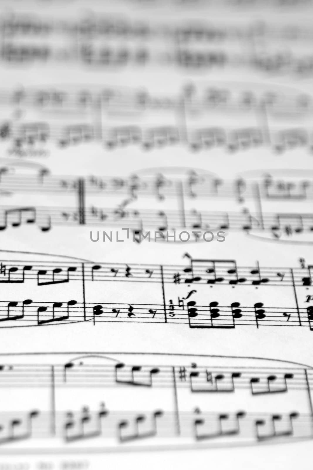 Musical notes with shallow DOF