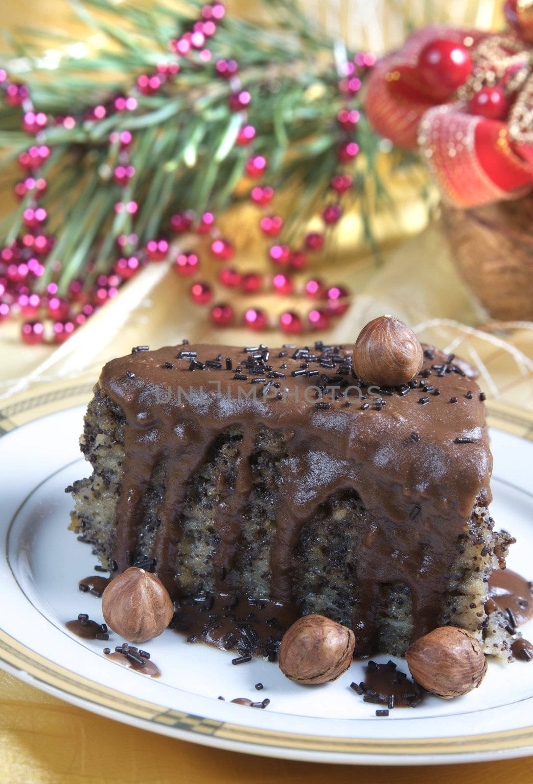  Chrismas dessert - chocolate cake with nuts an poppy