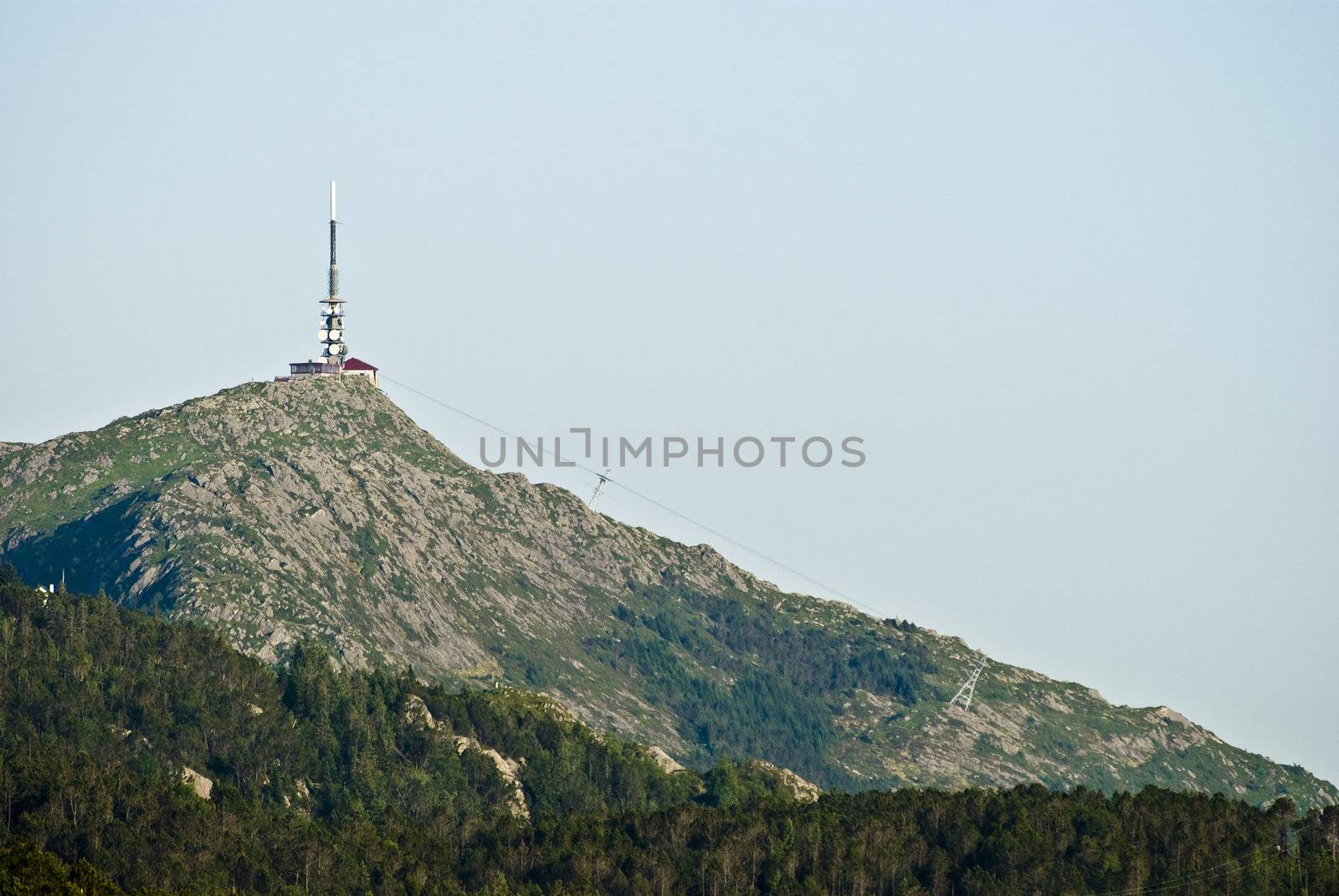 Wire carrier that takes you up to the top of "Ulriken" one of the seven mountains surrounding Bergen City of Norway!