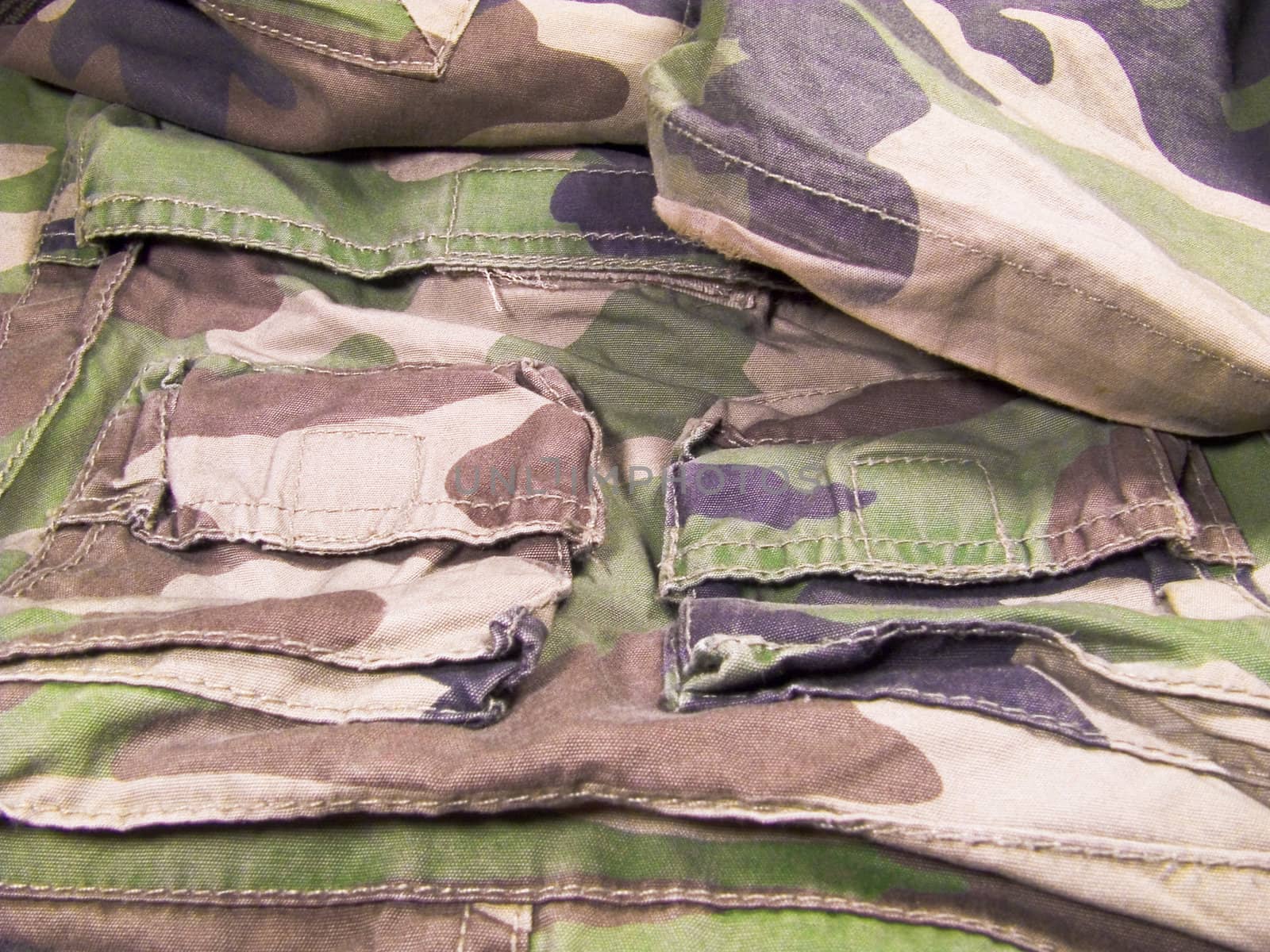 photo of the pocket on the camouflage