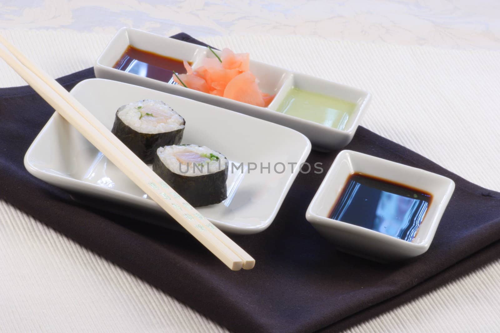 sushi plater by tacar