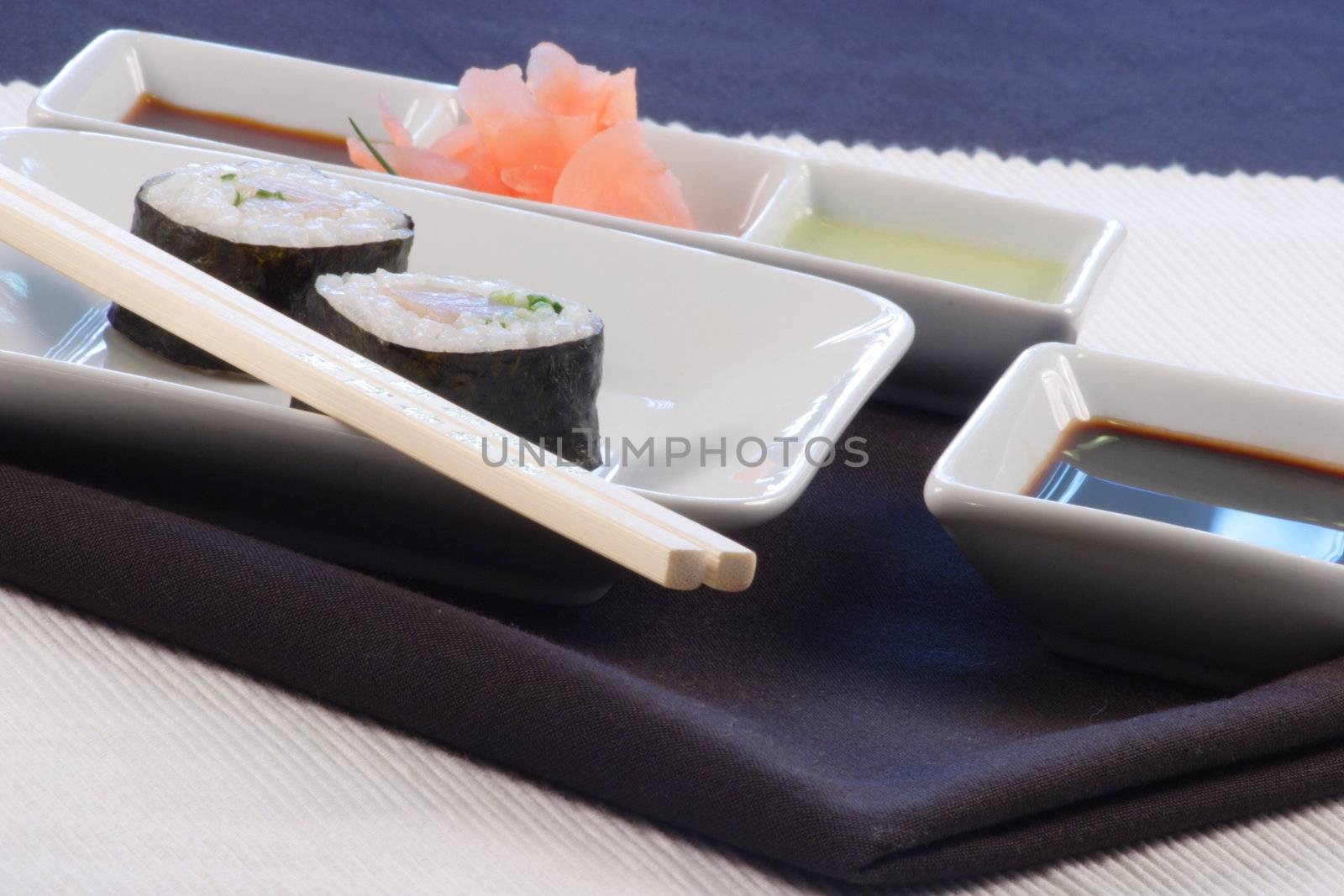 sushi plater by tacar