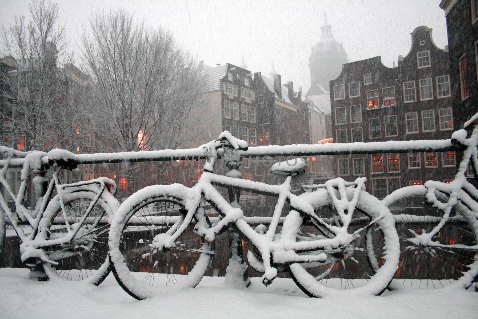 Amsterdam Winter Scene by kvkirillov