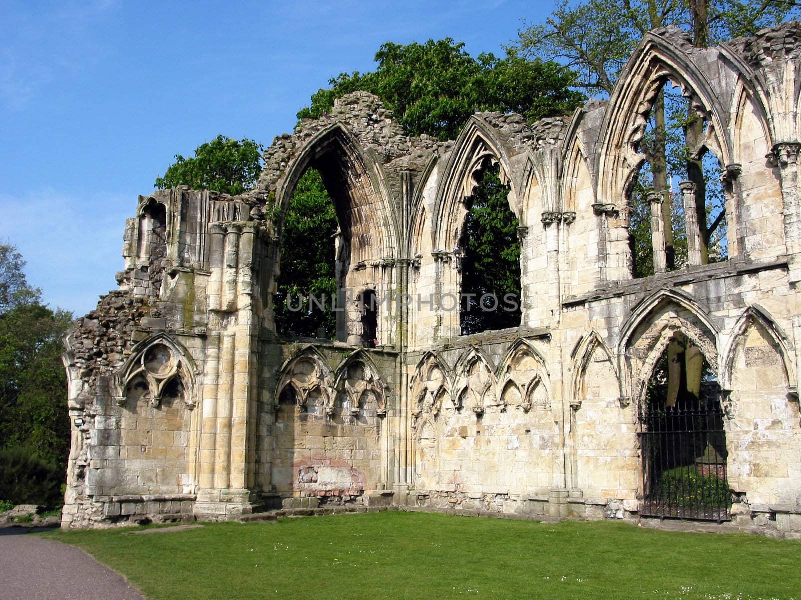 The ruins of Norman Cathedral, in York by mizio1970