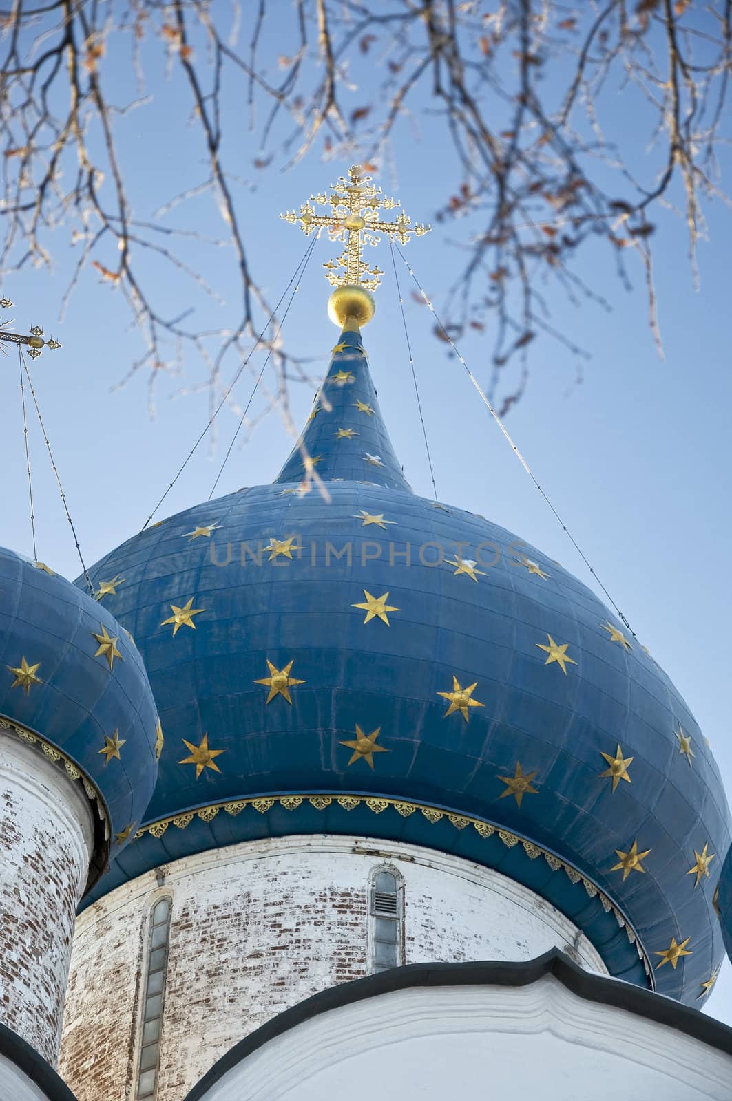 Dome of the Nativity cathedral in Suzdal, Russia The Kremlin is the heart of Suzdal 