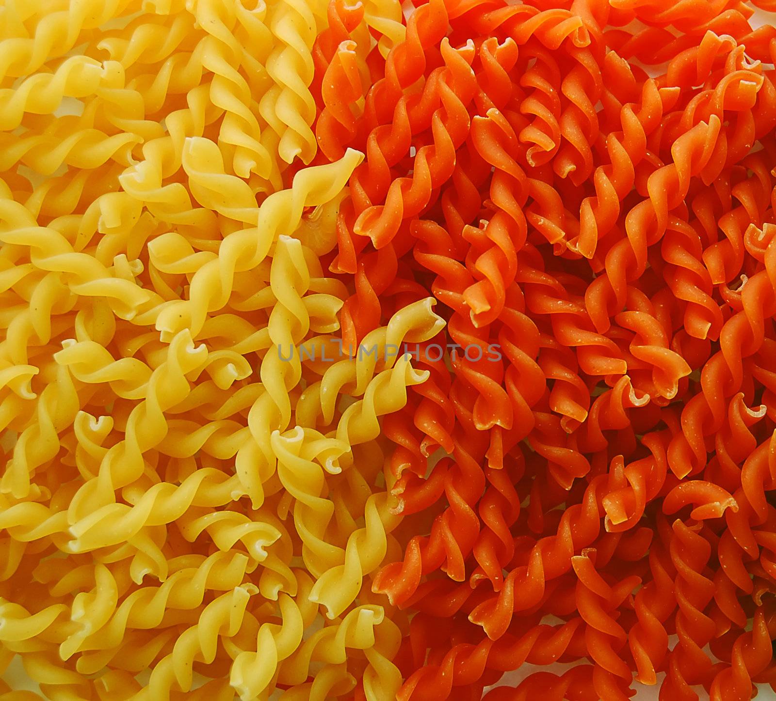 colored noodles by mettus