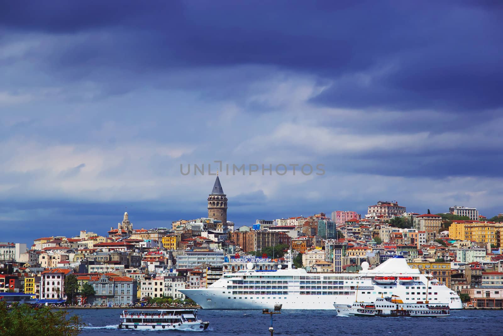 Bosphorus and Galata Tower, Istanbul, Turkey