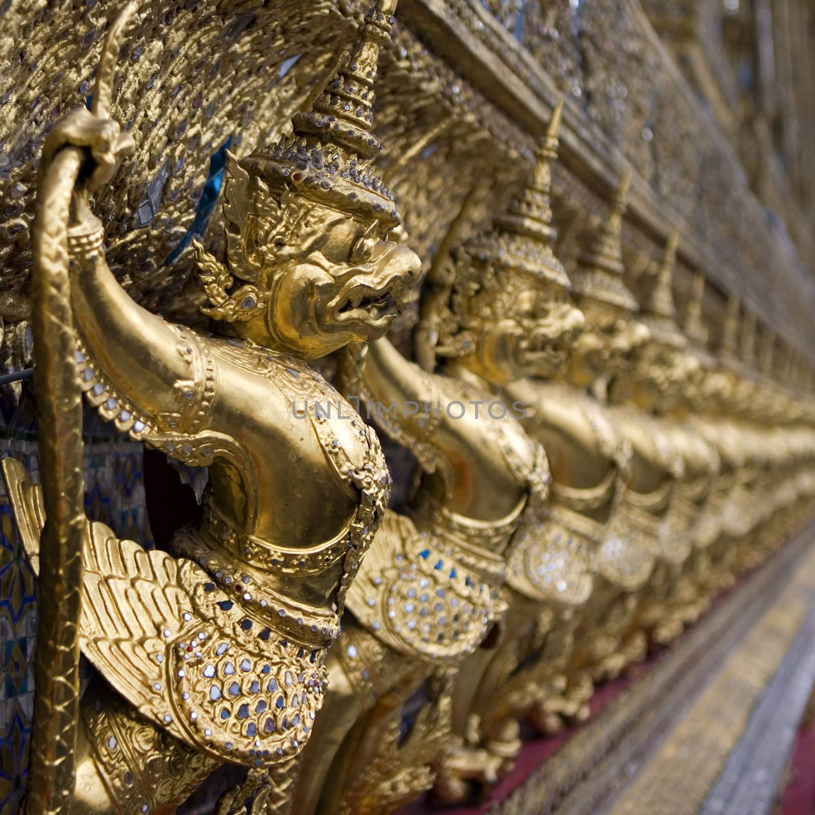 Temple of the Emerald Buddha by kjorgen