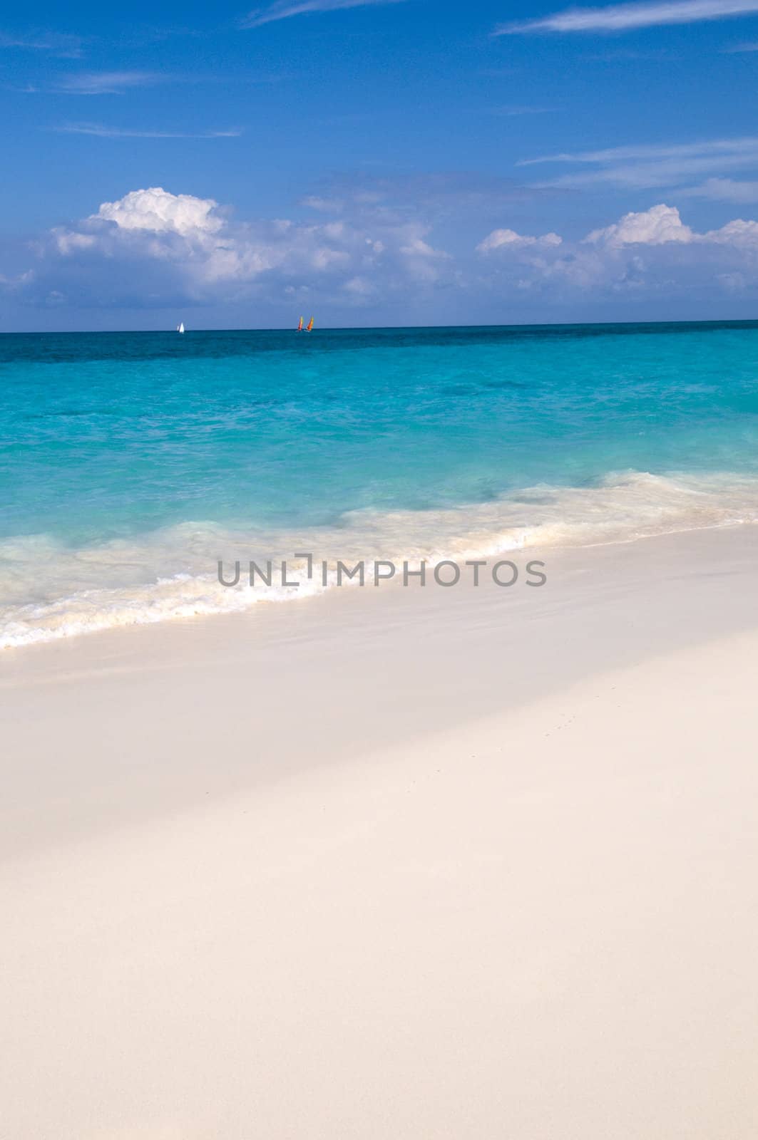 Caribbean sea by faberfoto