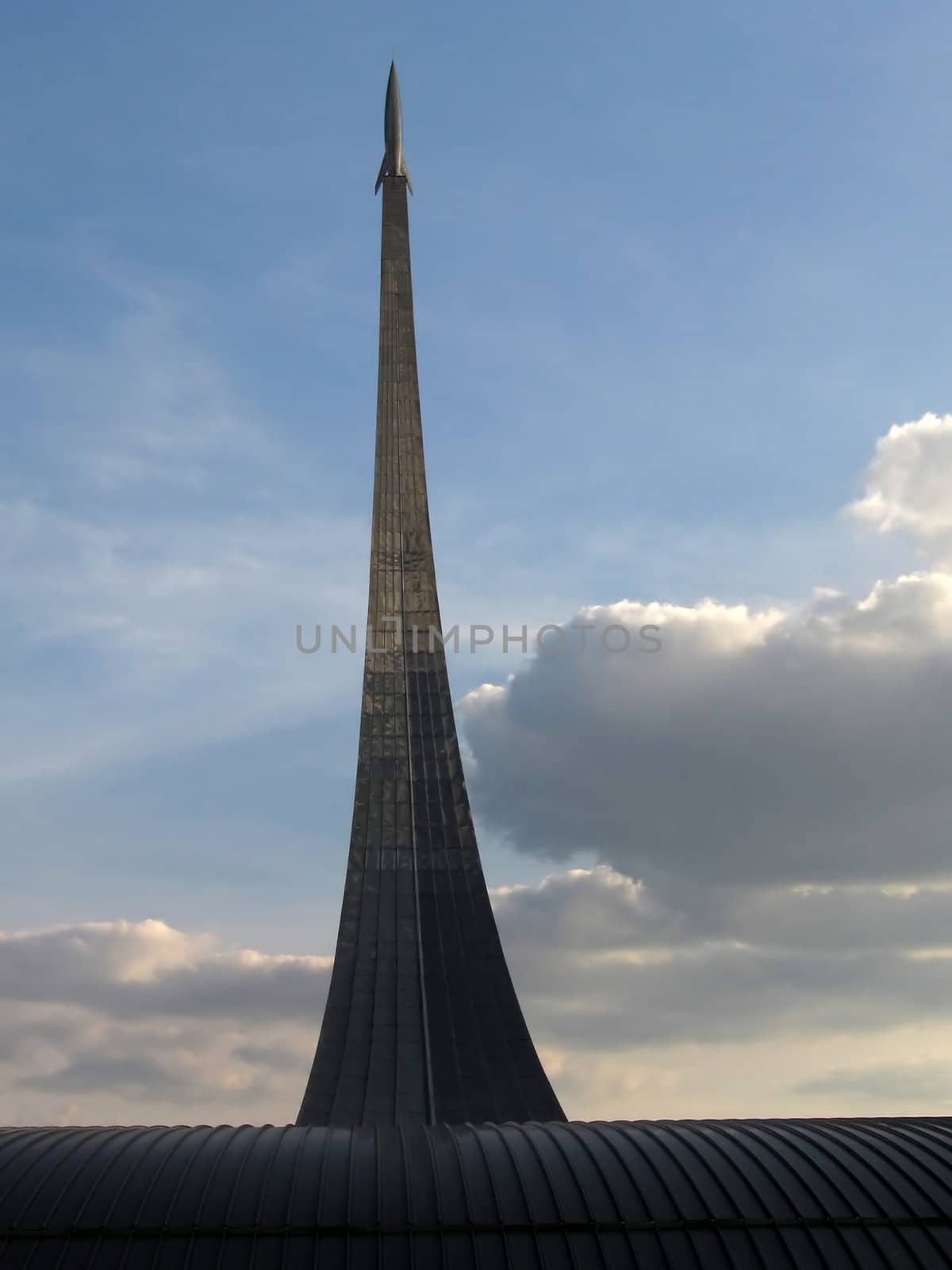 Straight rocket monument by tomatto