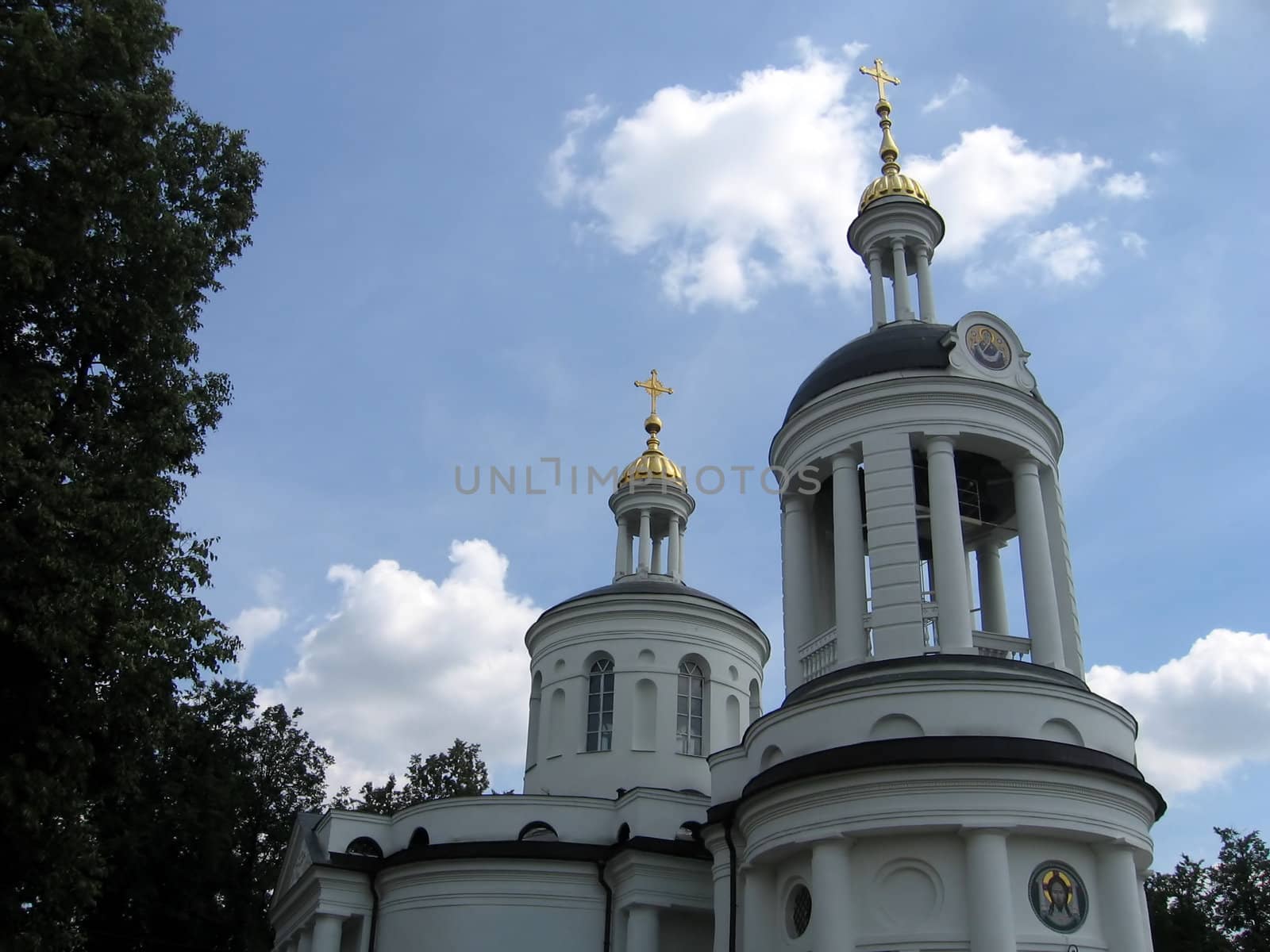 White orthodox church by tomatto