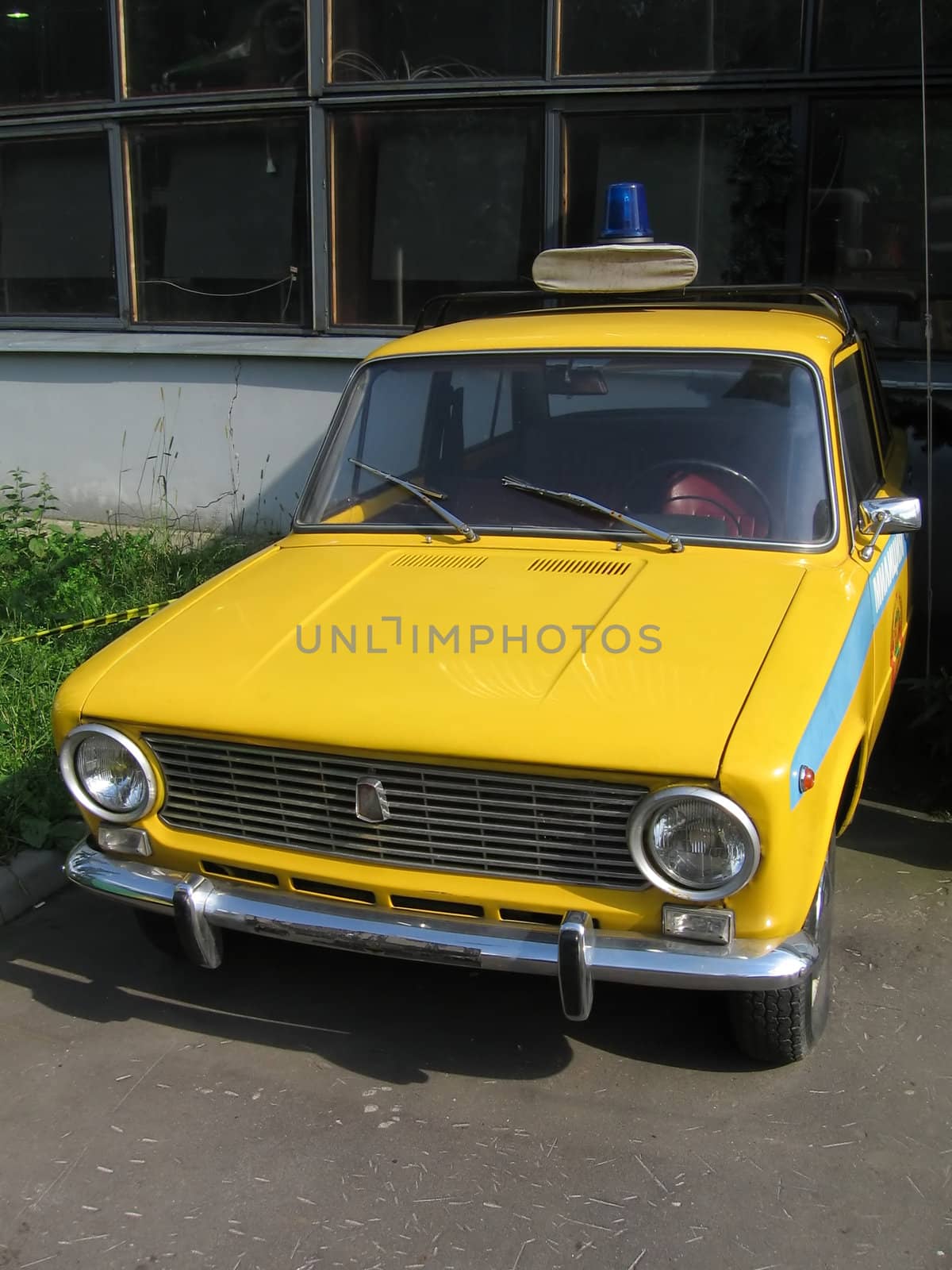 Yellow car by tomatto