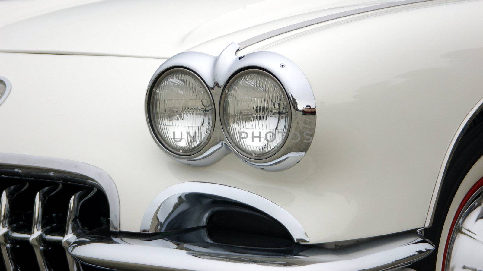 Headlight by thomasw