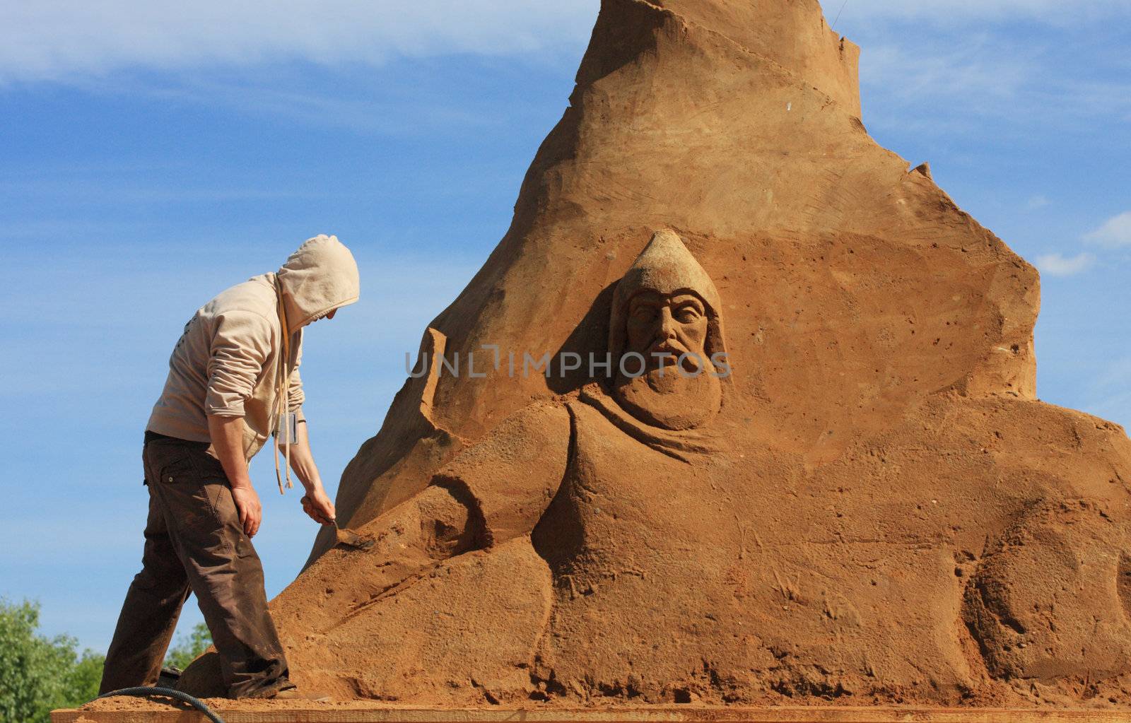 sculpture, sand,  person,  man, creates,  person,  head, an exhibition, product, art,  image