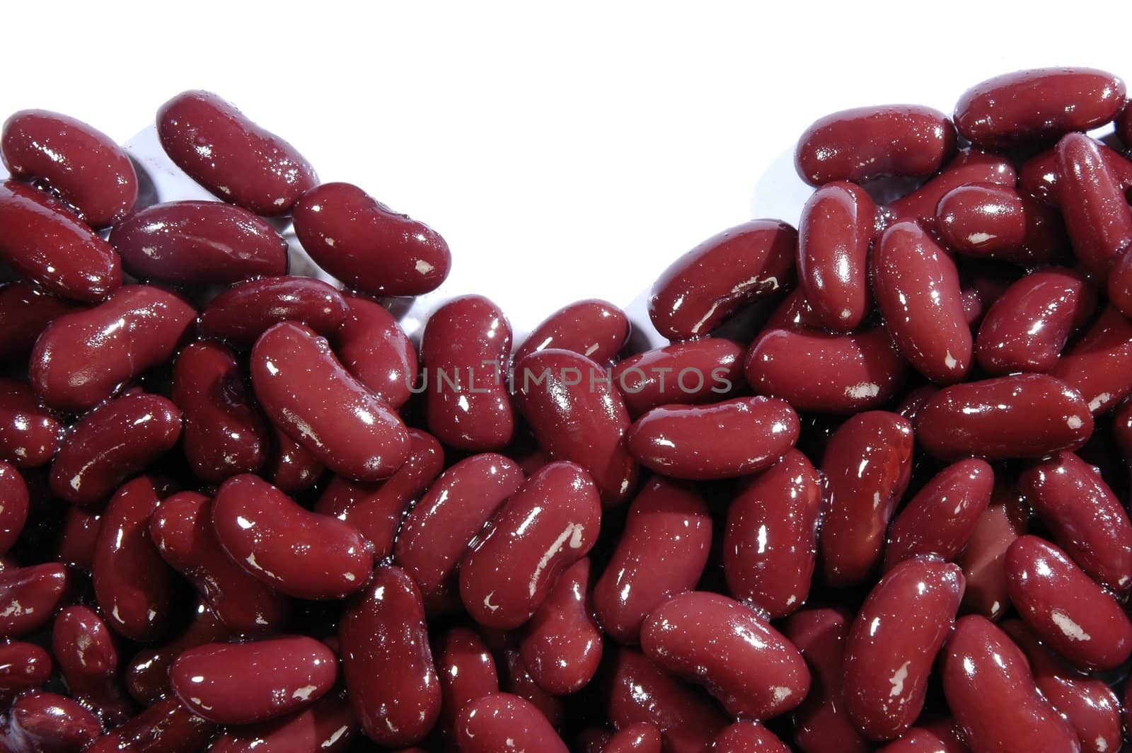 kidney bean by a mineral deposit with the white field
