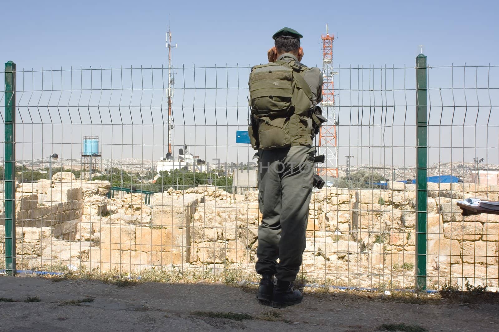 Israeli soldier with Submachine gun 
