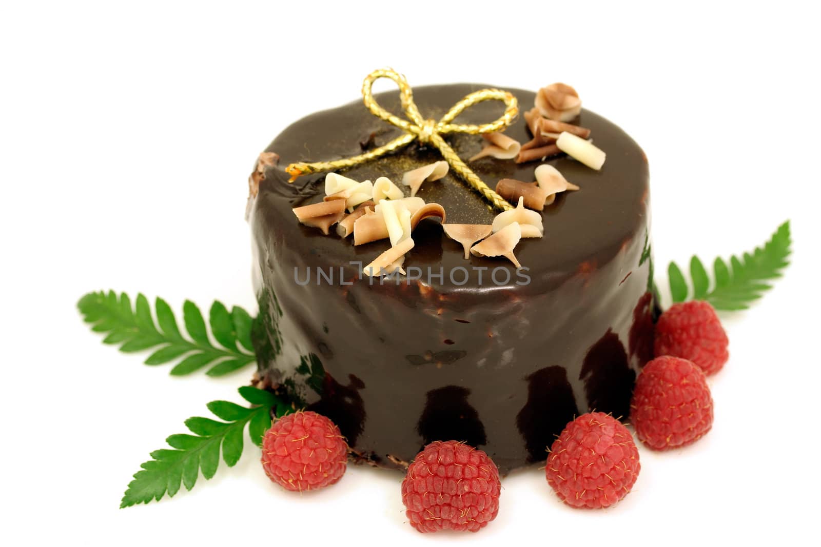 Christmas chocolate cake by Hbak
