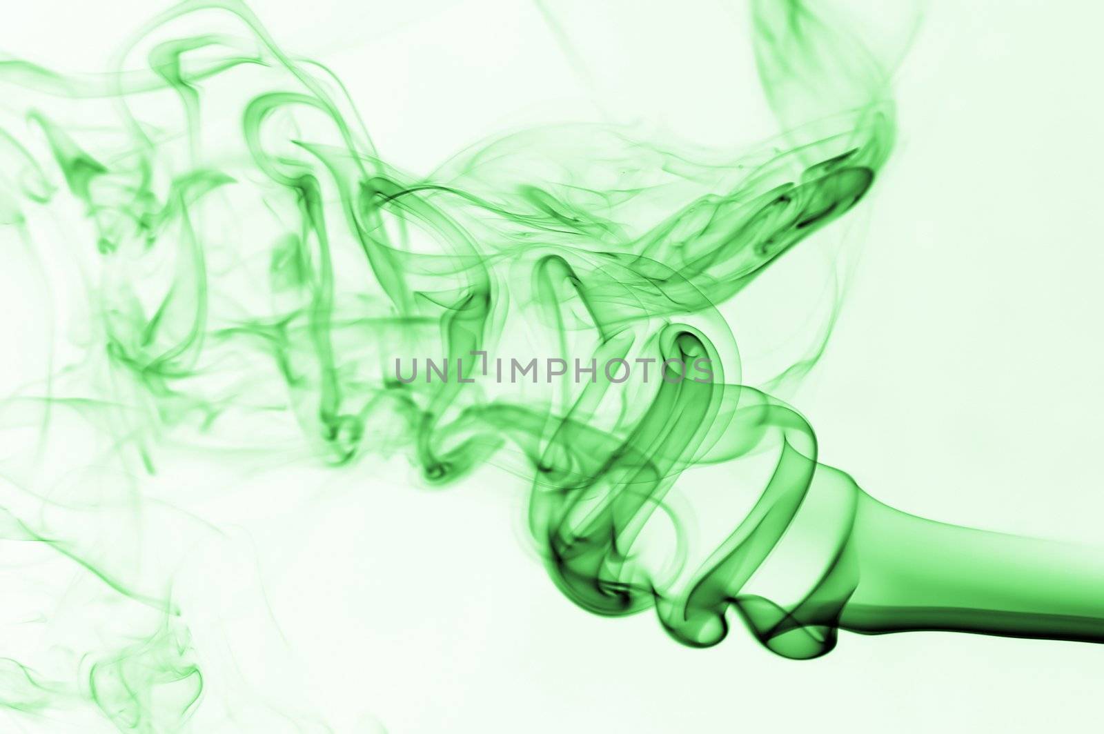 Green smoke by LKl