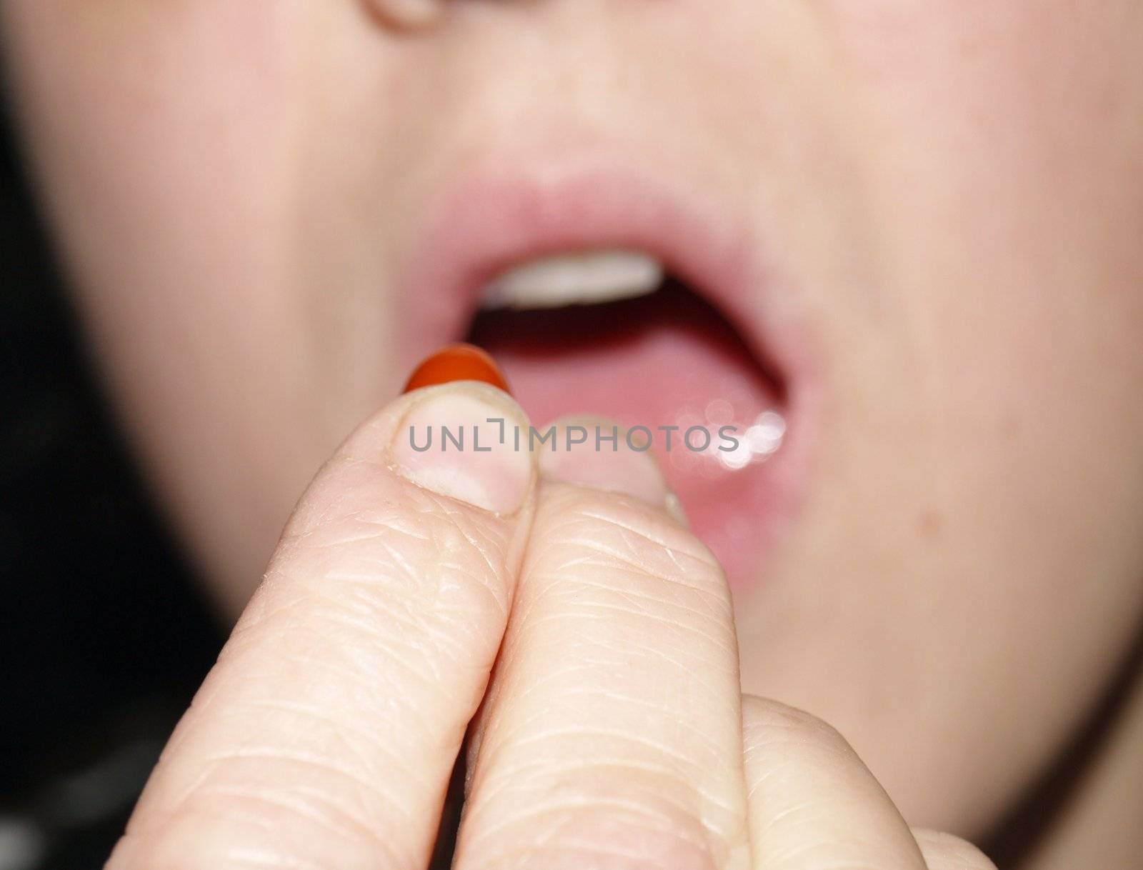 eating pill by viviolsen