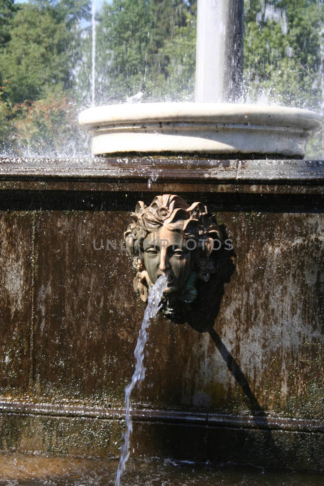 fountain by foaloce