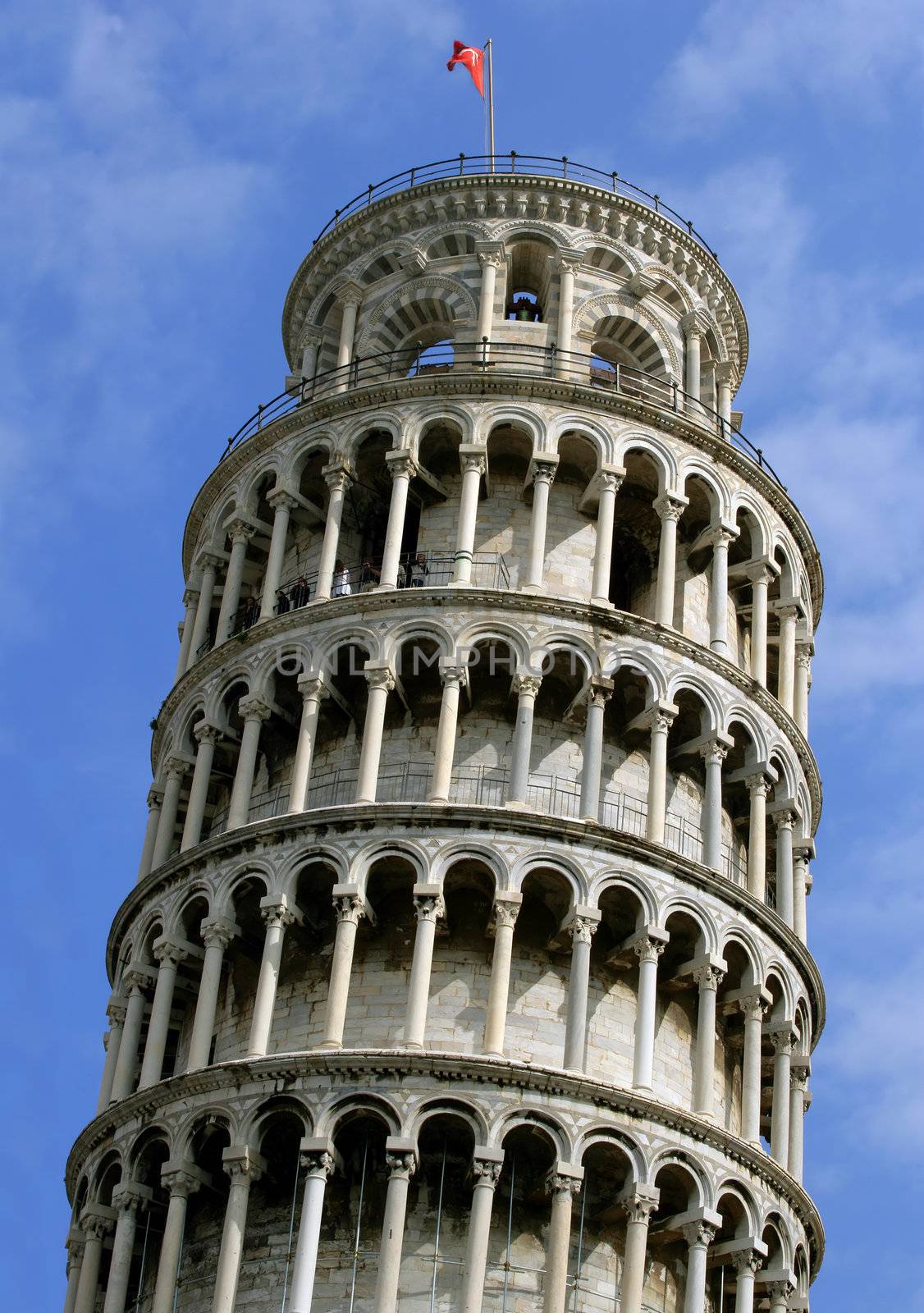 Of course it's the leaning tower of Pisa.
