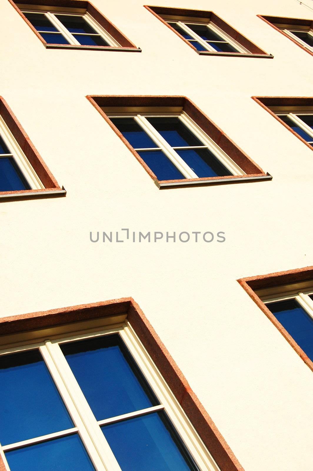 cladding of an apartment house for rent