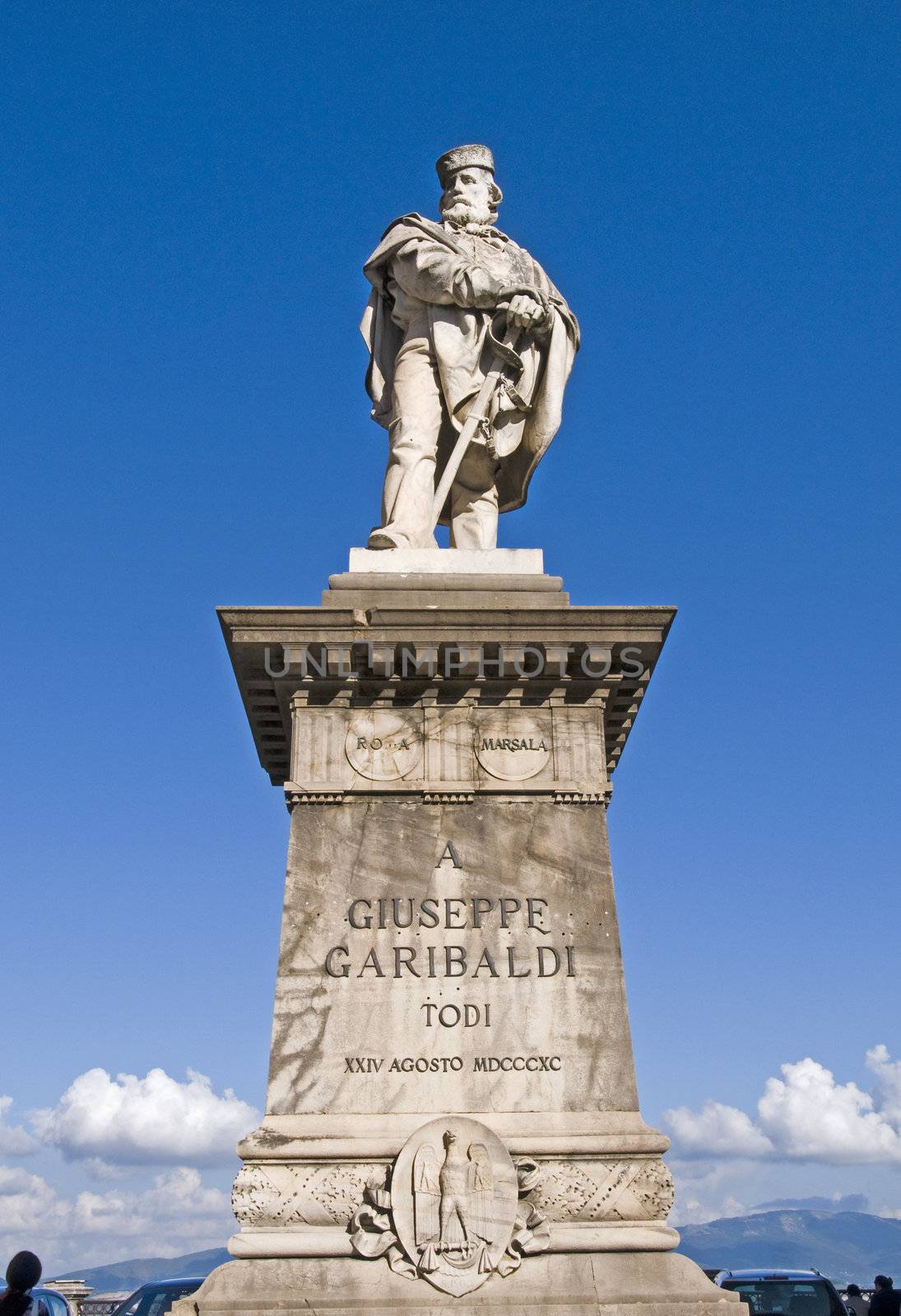 Garibaldi white marble statue in Todi - Best of Italy