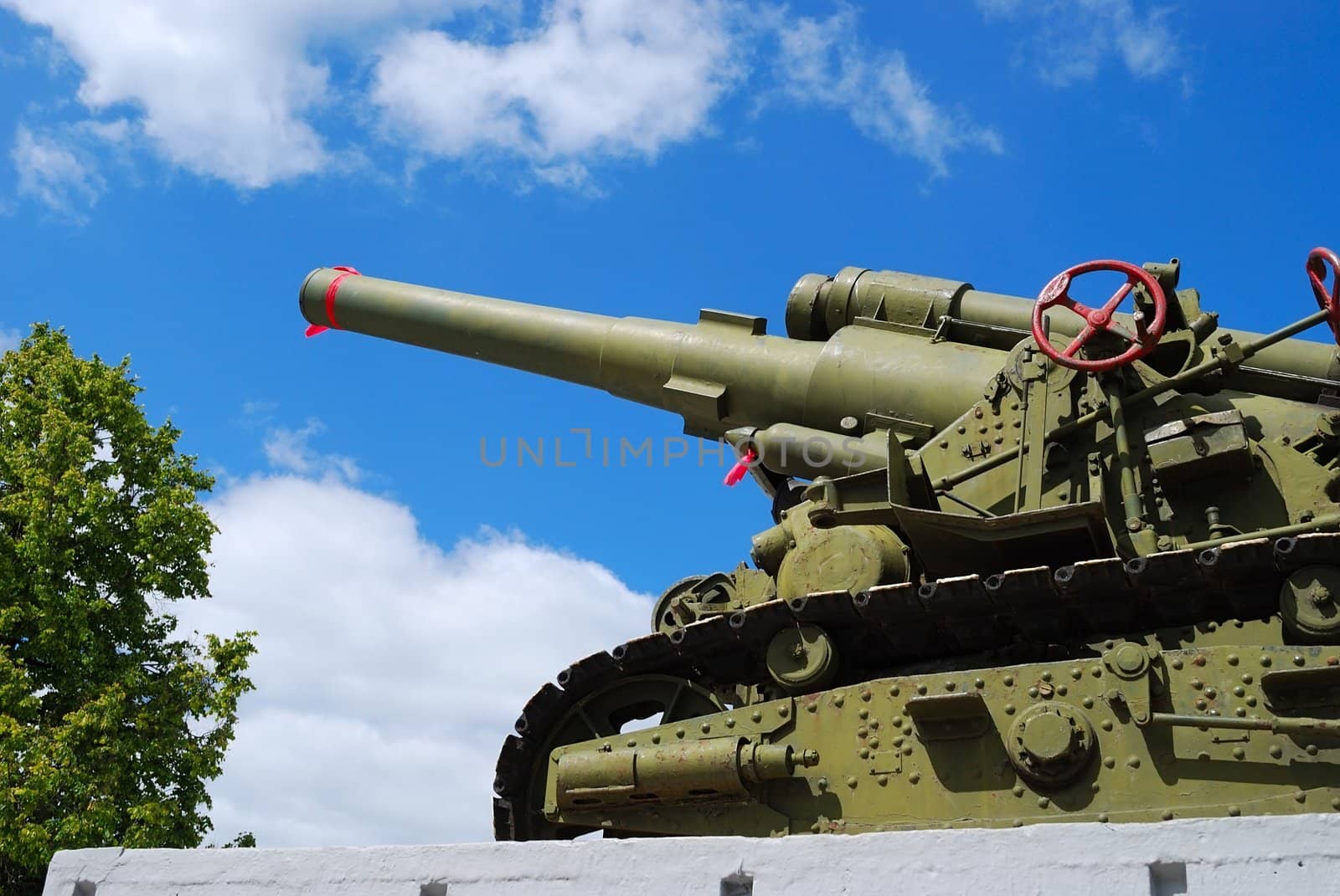 Gun - WWII monument in Russia