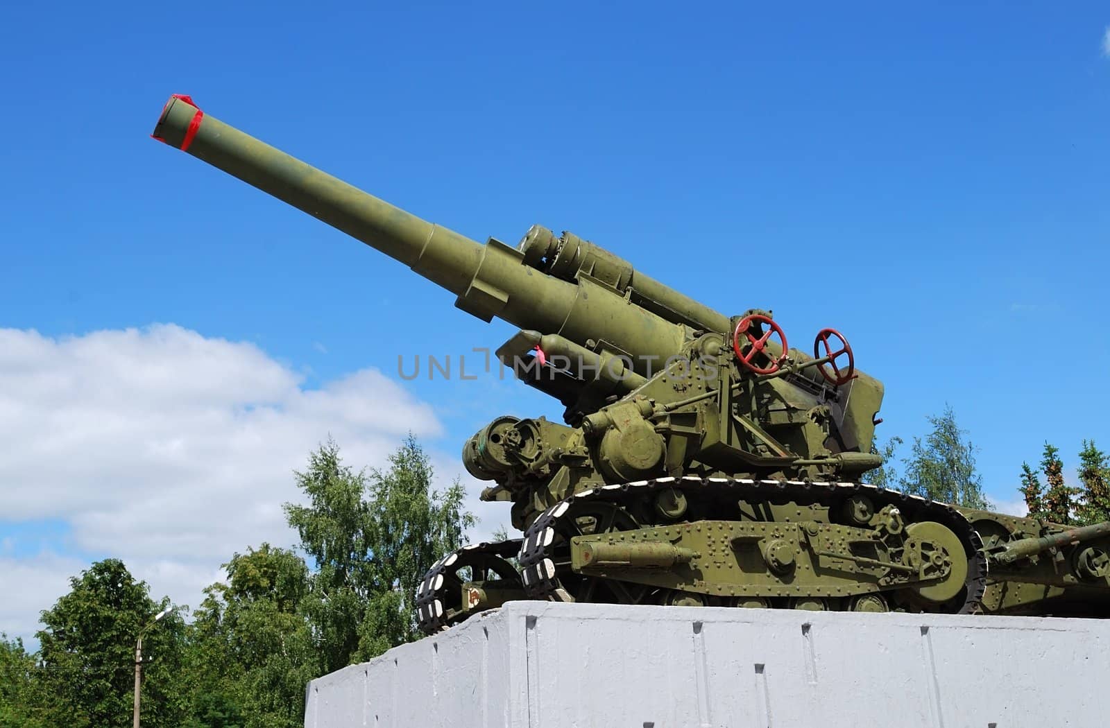 Gun - WWII monument in Russia