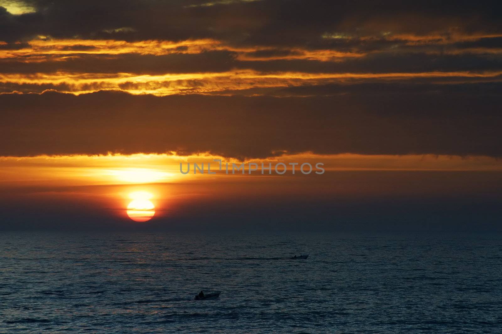 Beautiful sundet at the seaside